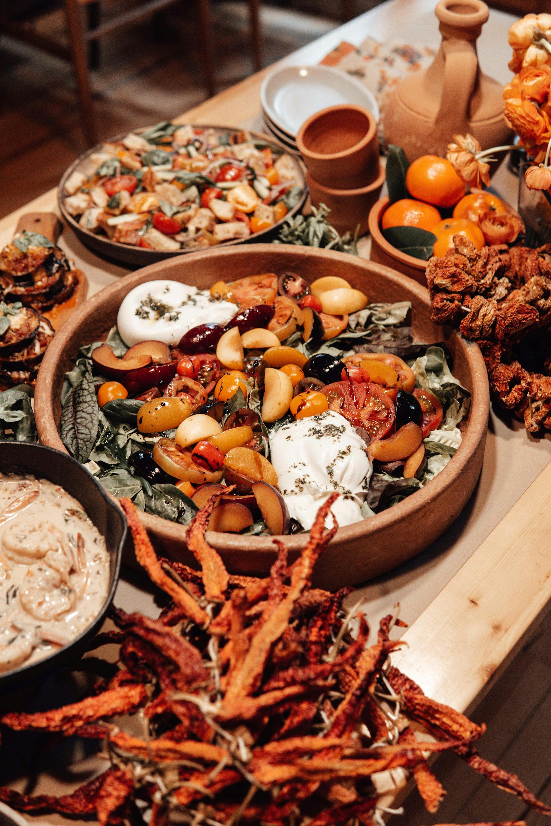 Una mesa llena de comida | Foto: Pexels