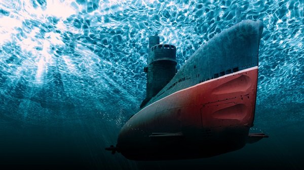Submarino bajo el agua. | Foto: Shutterstock.