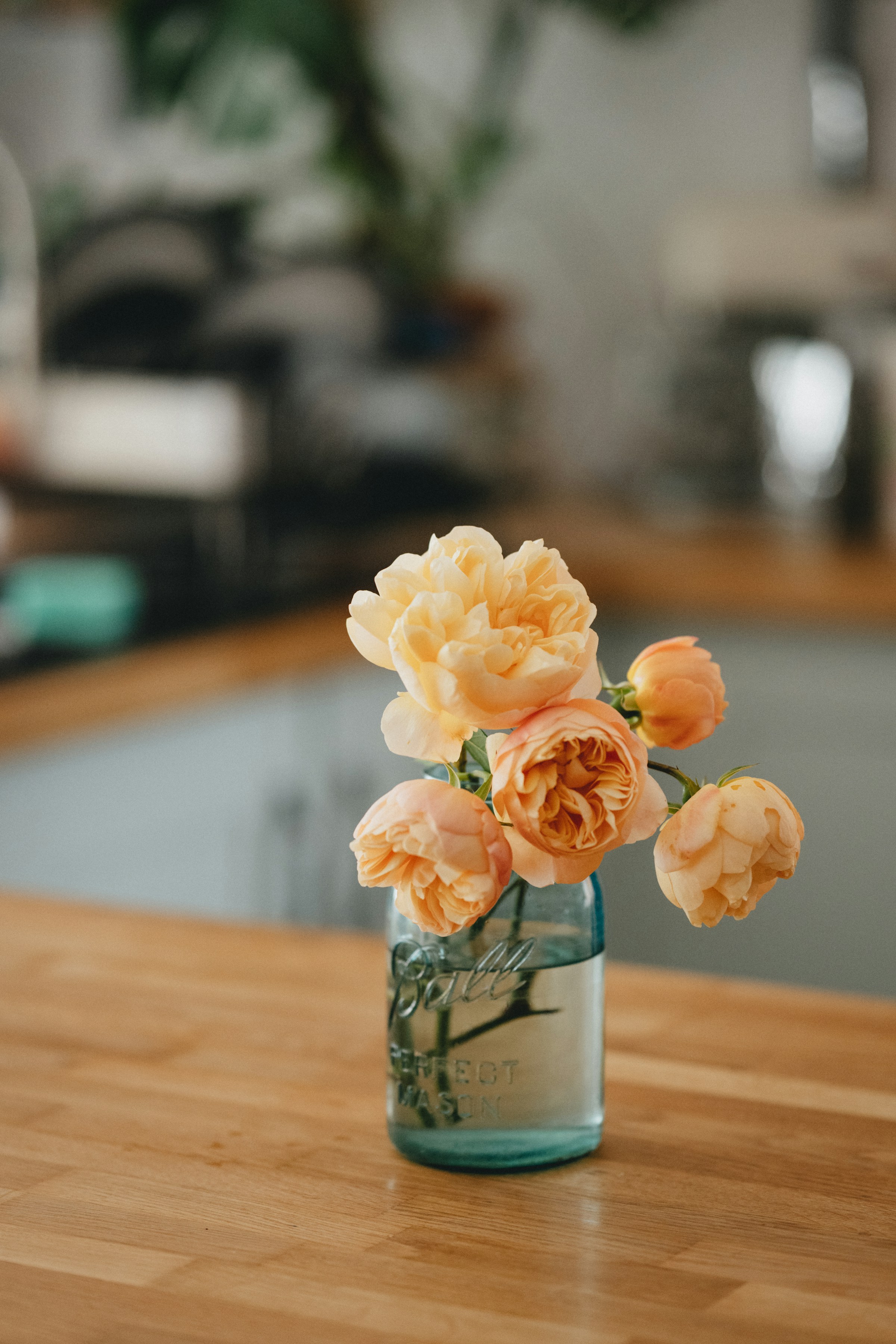 Jarrón con flores | Foto: Unsplash