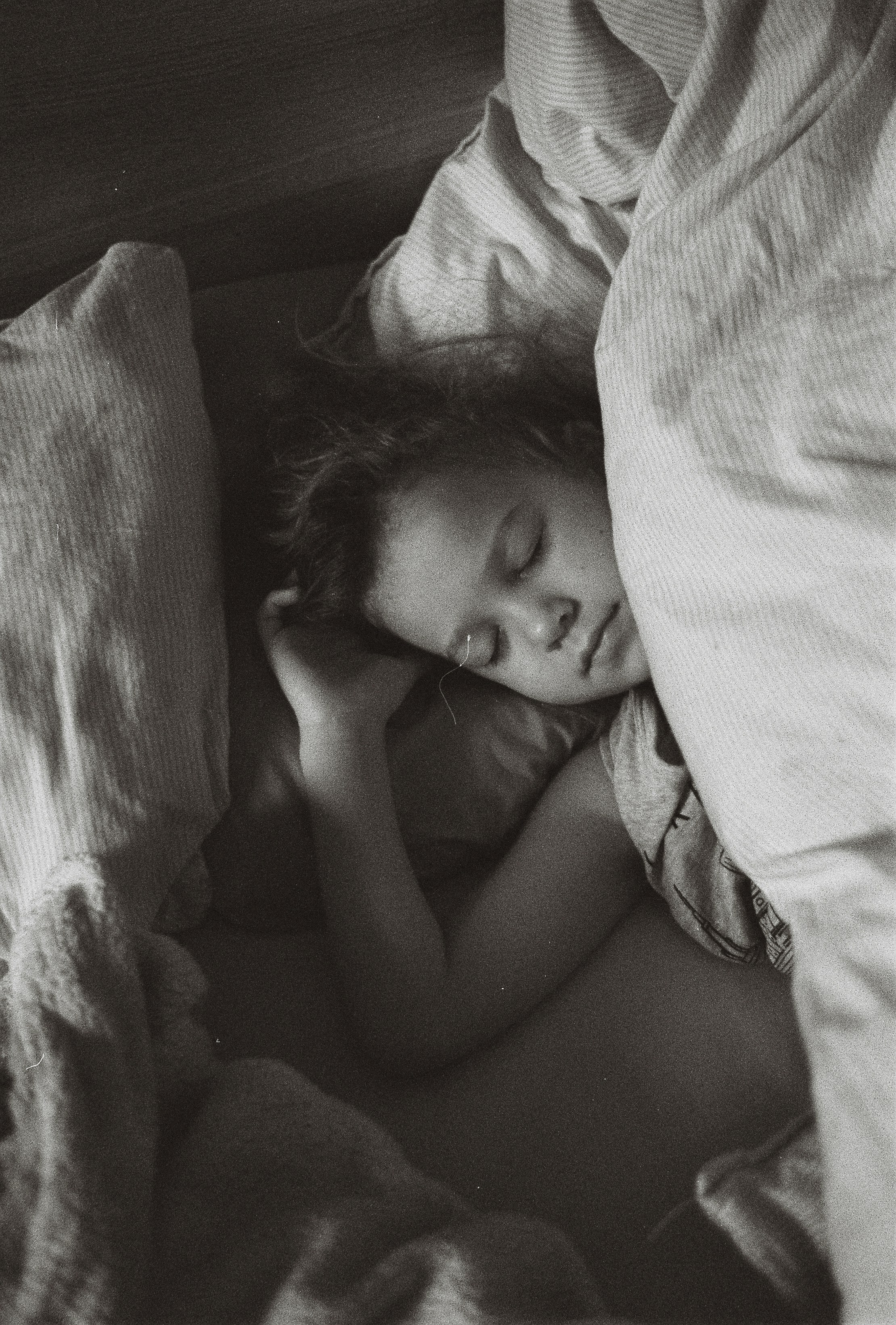 Una niña durmiendo | Fuente: Unsplash