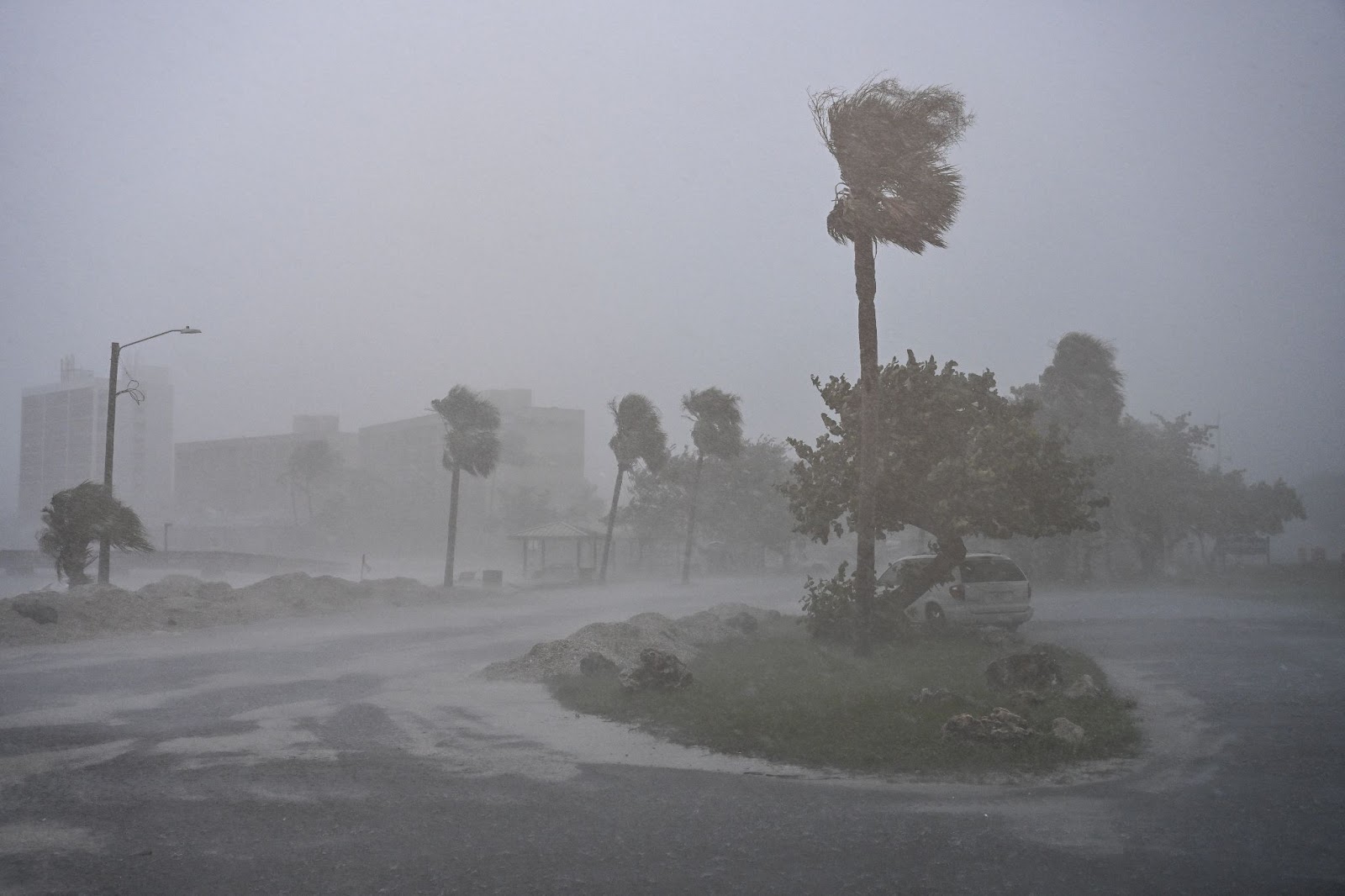 Fuertes lluvias en Fort Myers, Florida, el 9 de octubre de 2024, antes del huracán Milton | Fuente: Getty Images