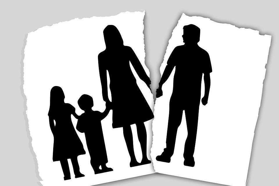 Familia separada. | Imagen tomada de: Pixabay