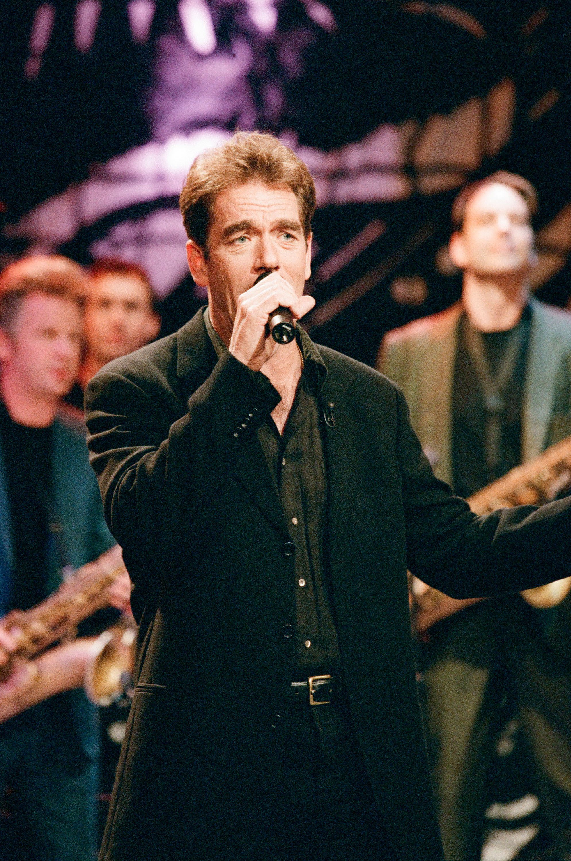 La estrella de Hollywood durante una actuación en directo el 26 de noviembre de 1996. | Fuente: Getty Images