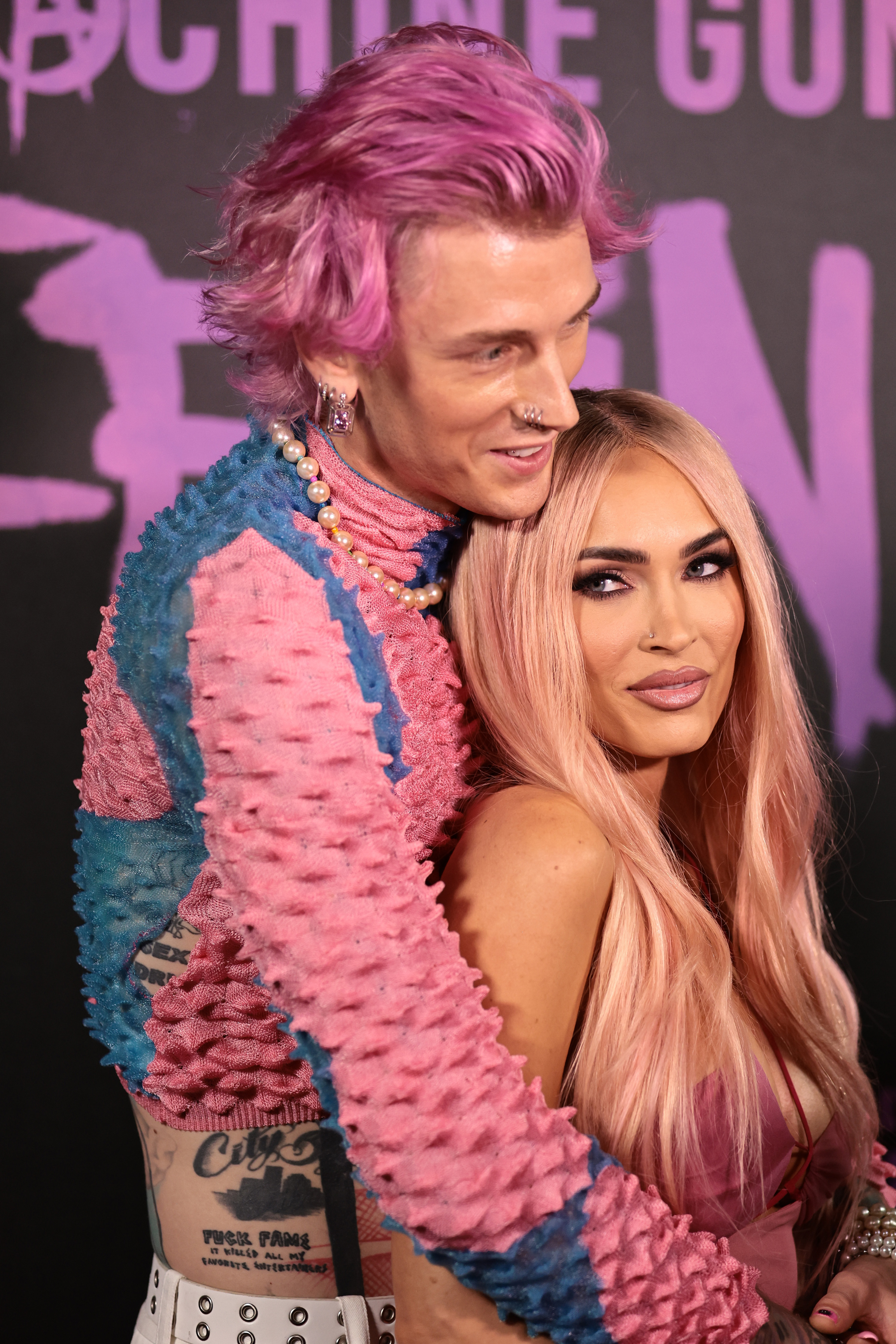 Machine Gun Kelly y Megan Fox en el estreno de "Machine Gun Kelly's Life In Pink" en Nueva York el 27 de junio de 2022 | Fuente: Getty Images