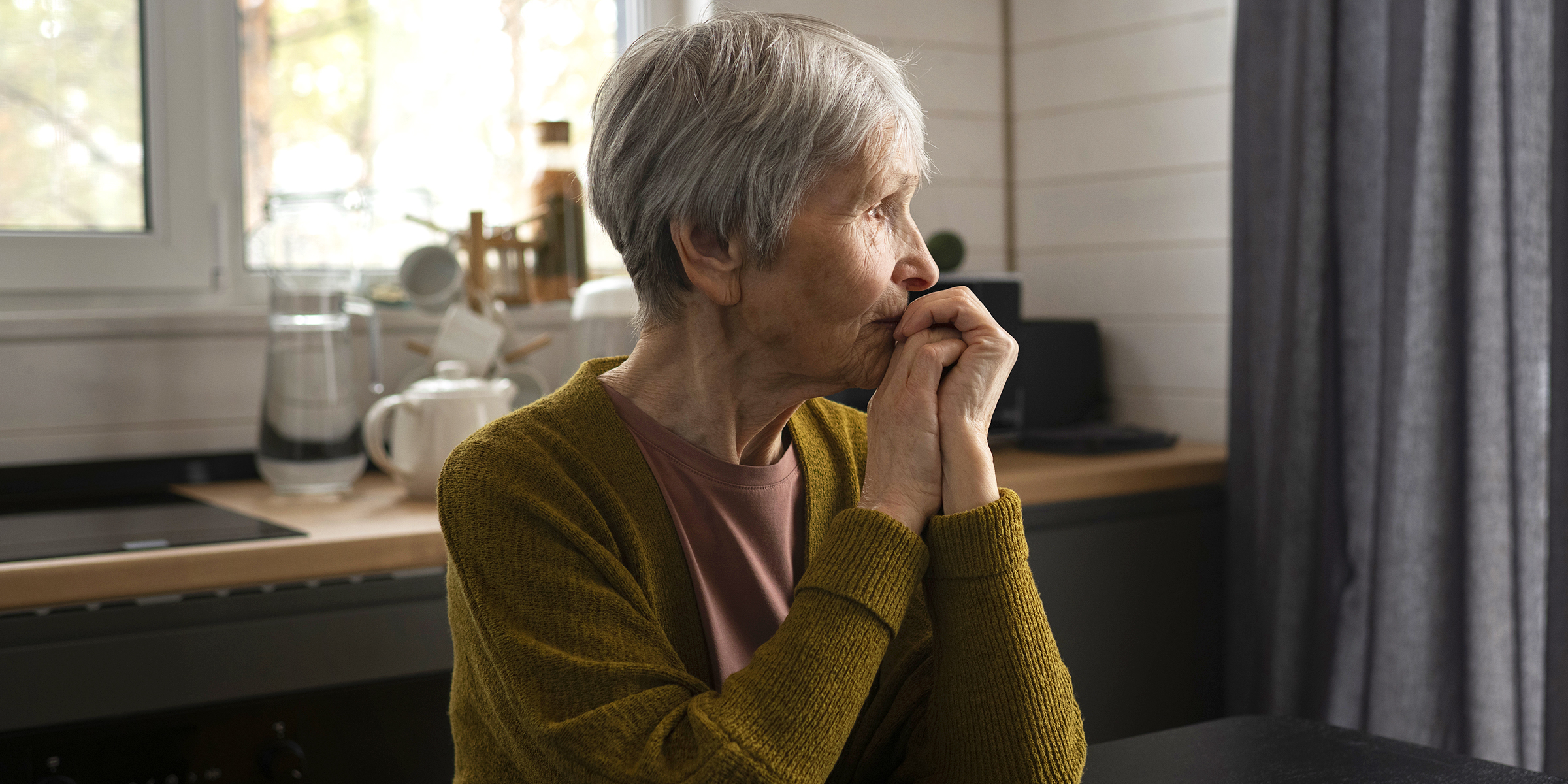 Una mujer de aspecto triste | Fuente: Freepik