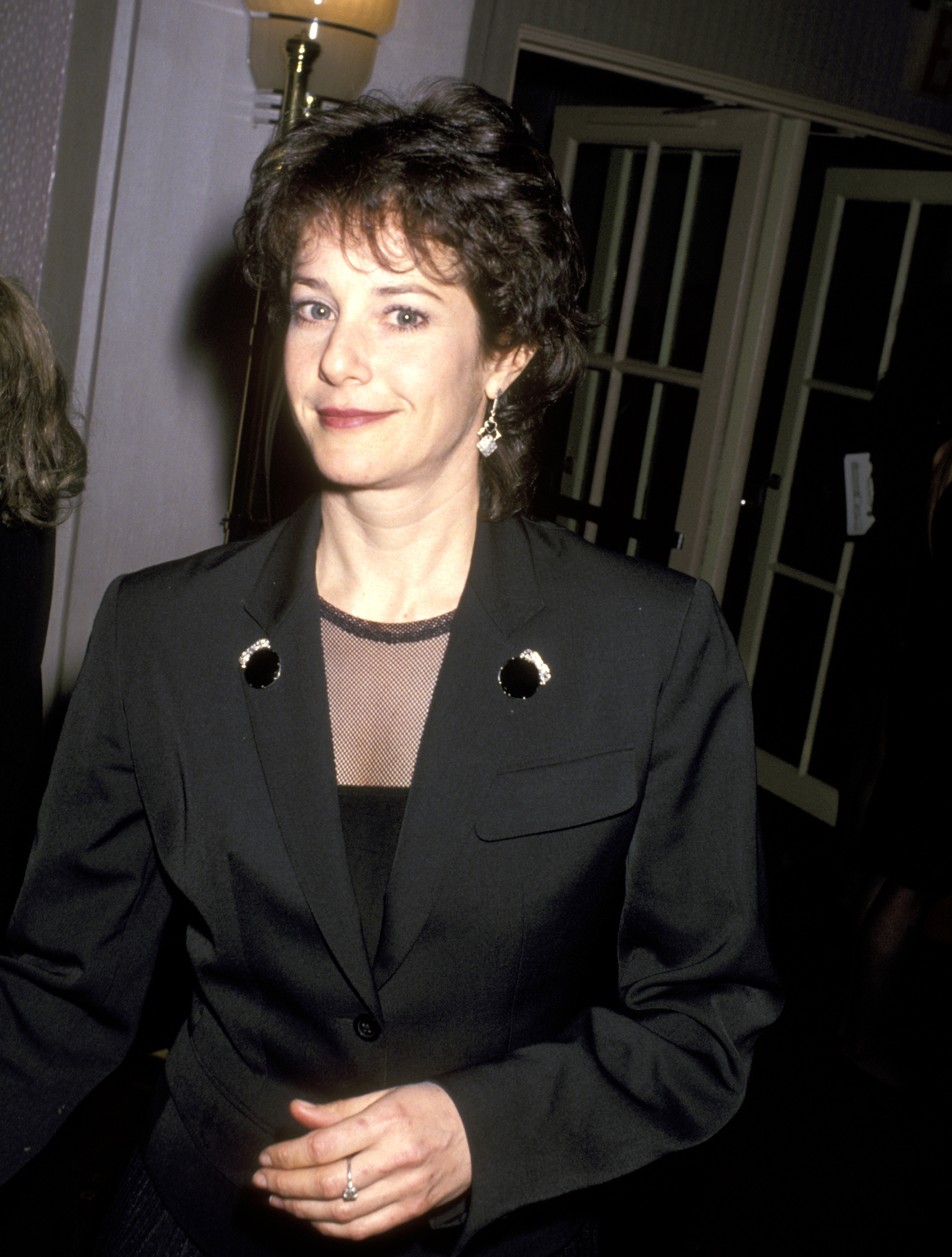 Debra Winger durante el tributo a Al Pacino del American Museum of the Moving Image en el Hotel Waldorf Astoria, el 20 de febrero de 1993 en Nueva York. | Fuente: Getty Images