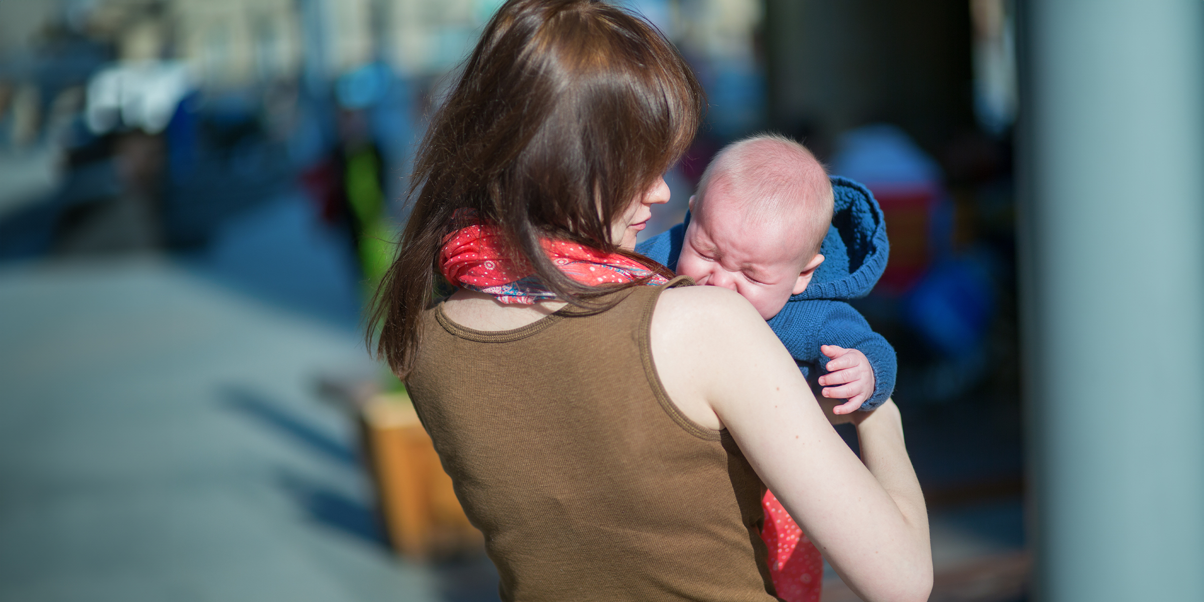 Una madre con su bebé recién nacido | Fuente: Shutterstock