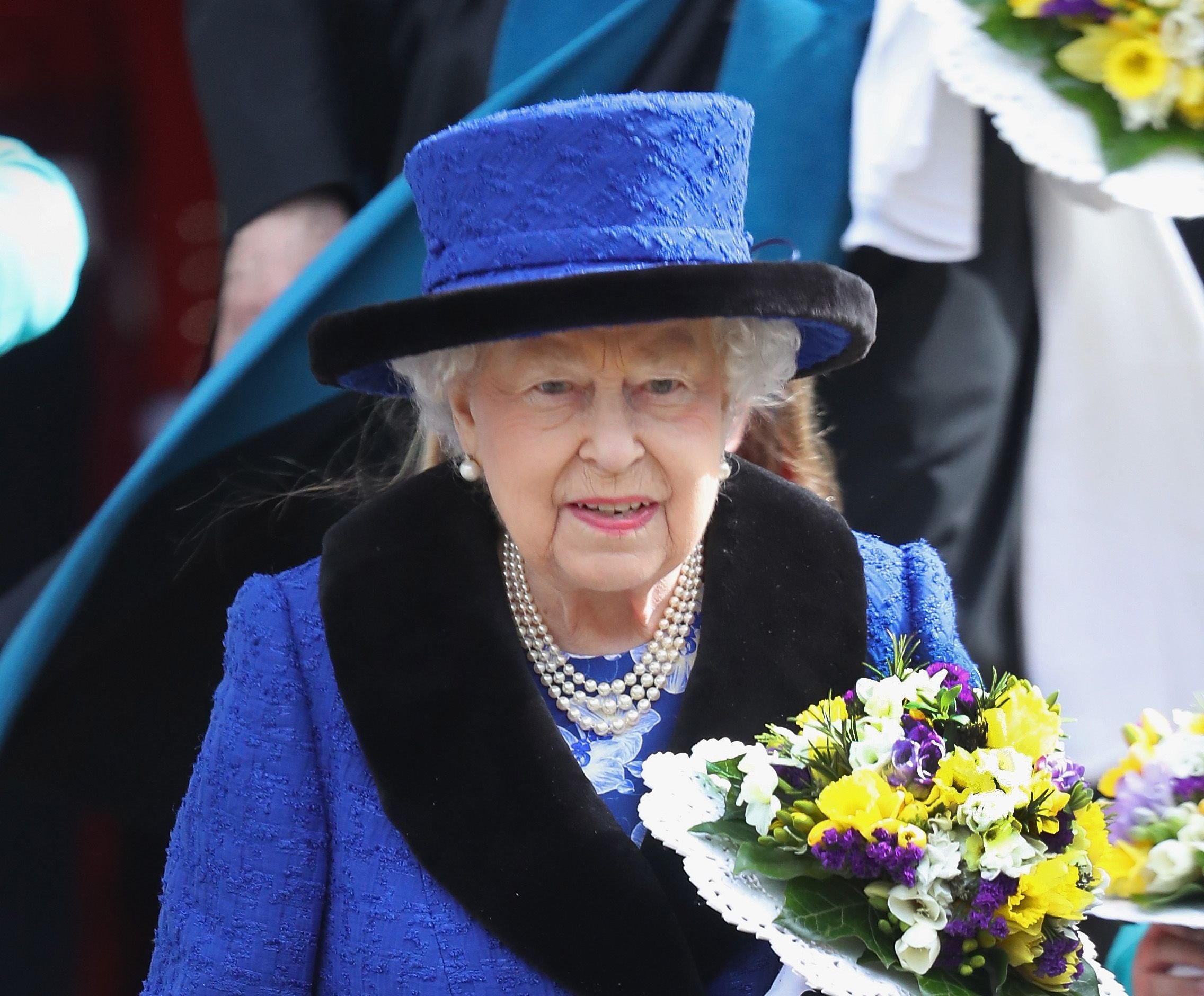 La reina Elizabeth II parte de la Capilla de St George, el 29 de marzo de 2018 en Windsor, Inglaterra. | Foto: Getty Images