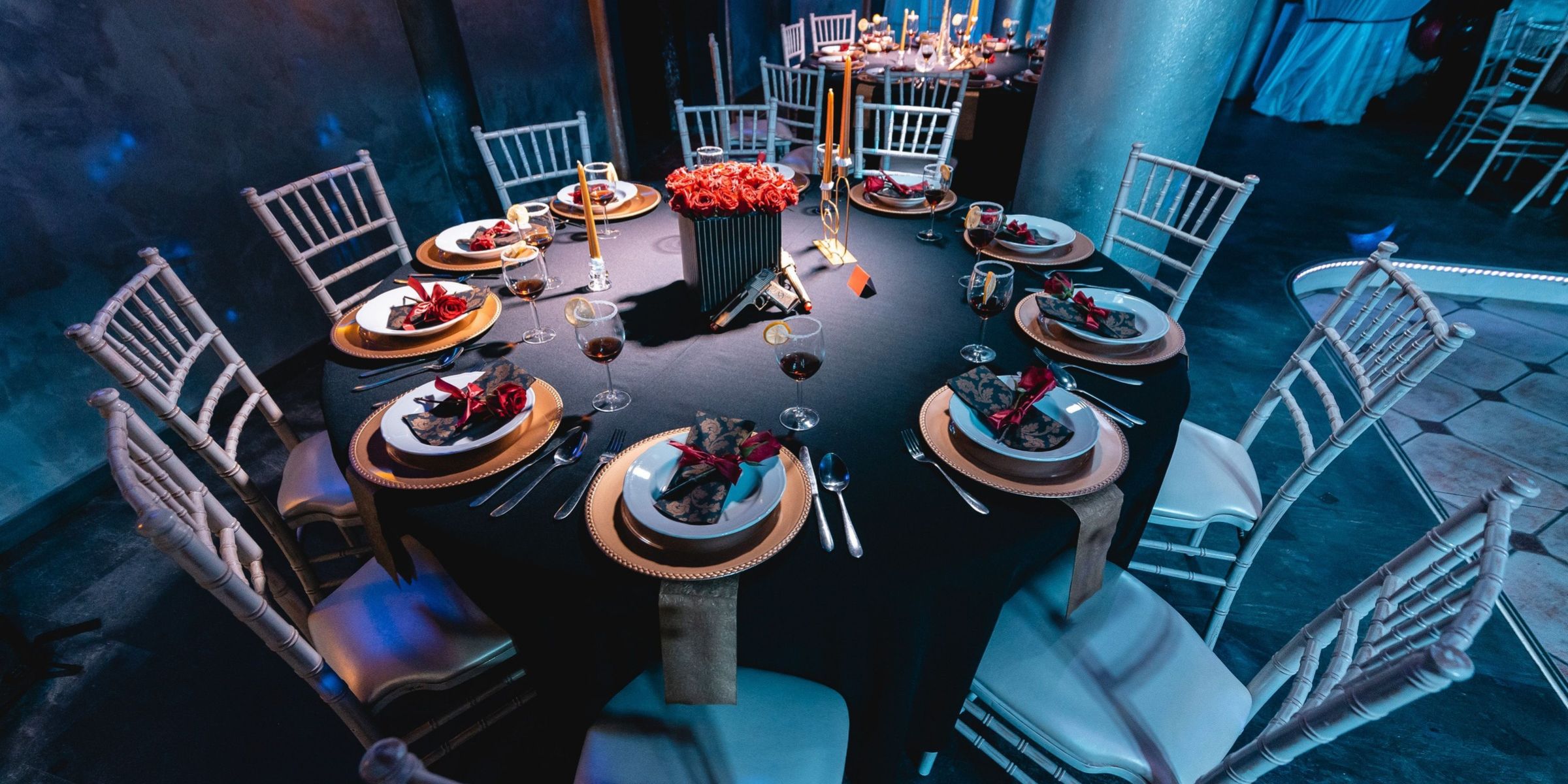 Una mesa puesta para una cena formal | Fuente: Pexels