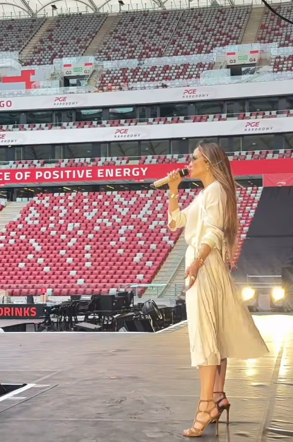 Jennifer Lopez durante la prueba de sonido en el Etihad Arena de Abu Dhabi, el 29 de julio de 2025 | Fuente: Instagram/jlo