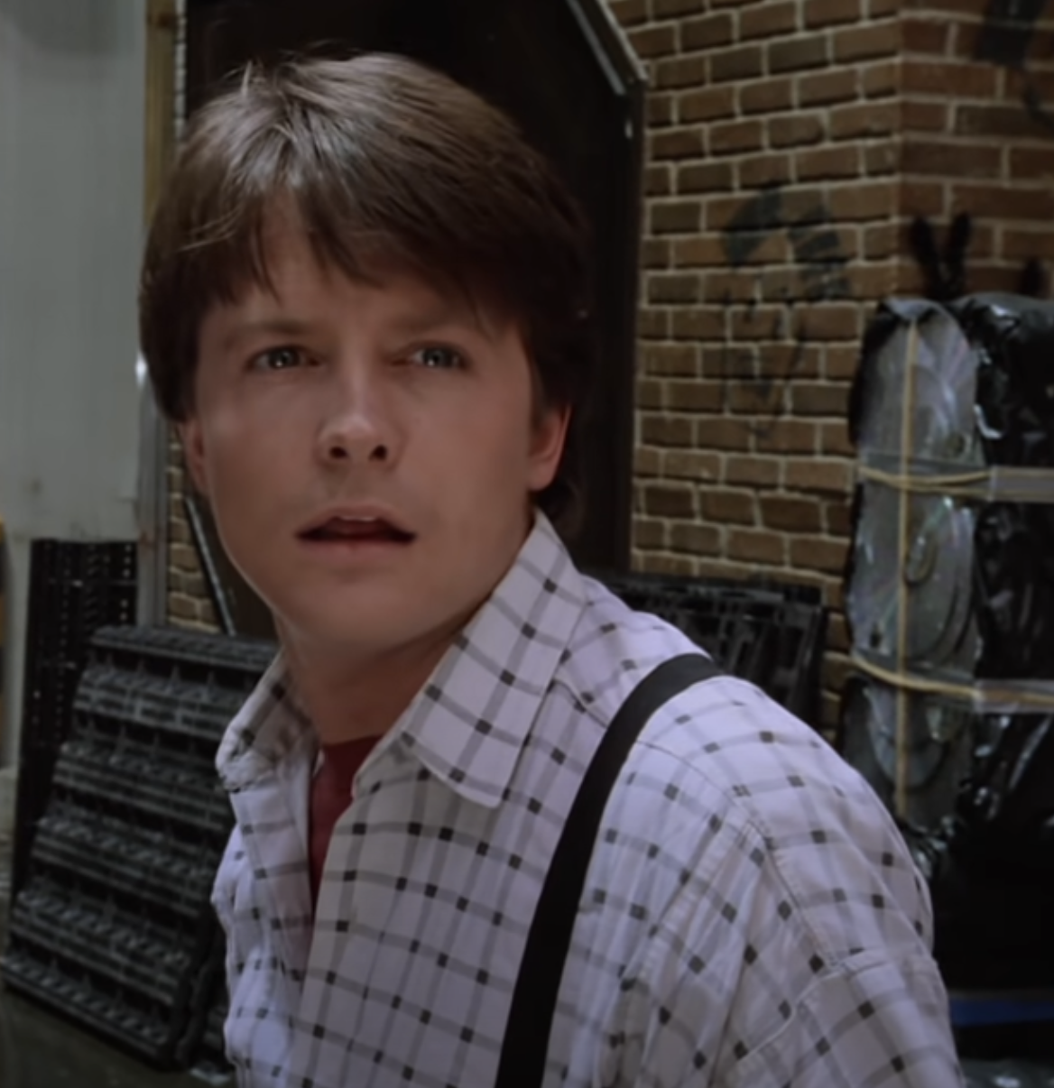 Michael J. Fox como Marty McFly en "Back to the Future Part II" | Fuente: YouTube/UniversalPicturesAll-Access