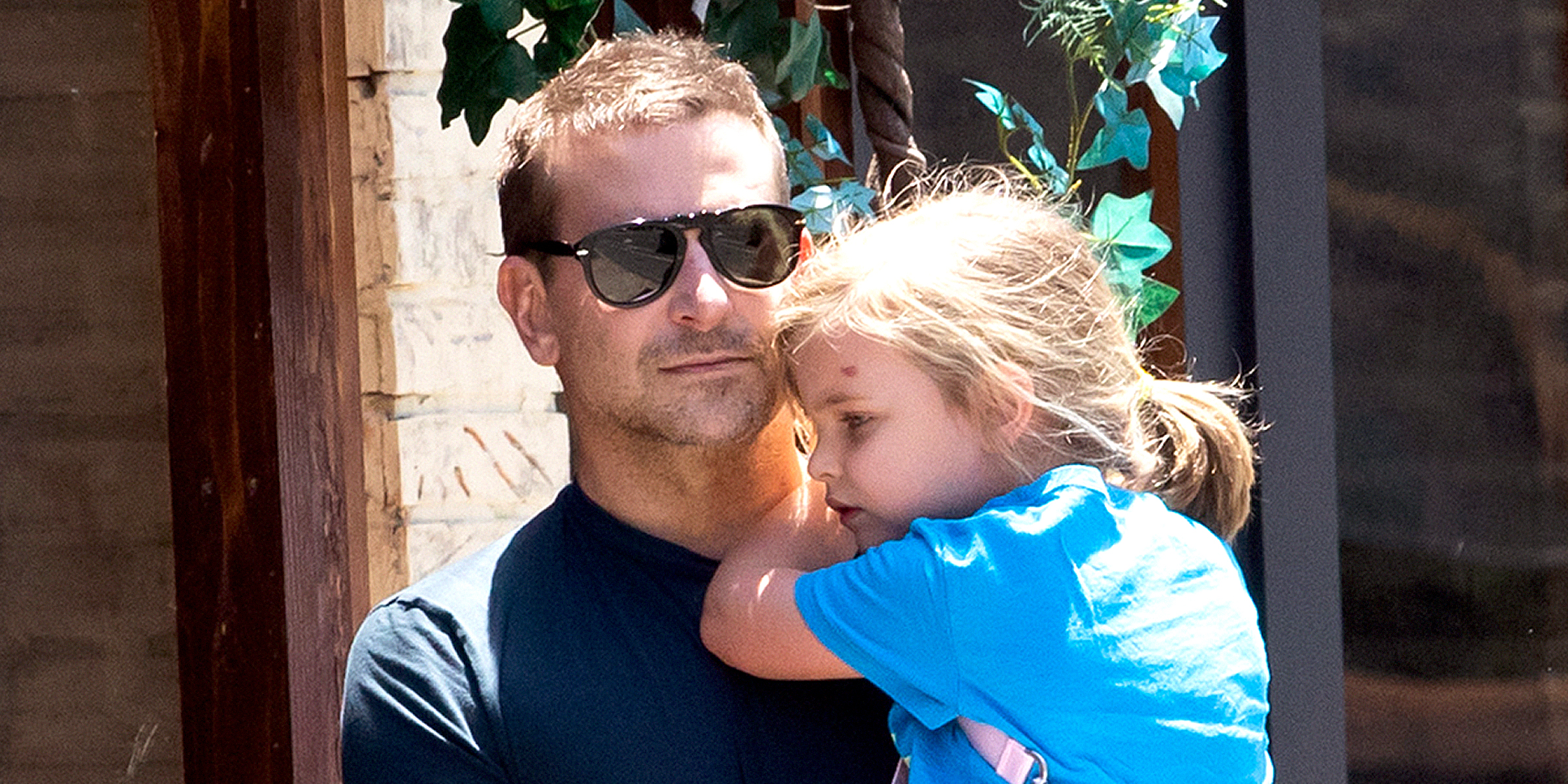 Bradley Cooper con su hija, Lea. | Foto: Getty Images