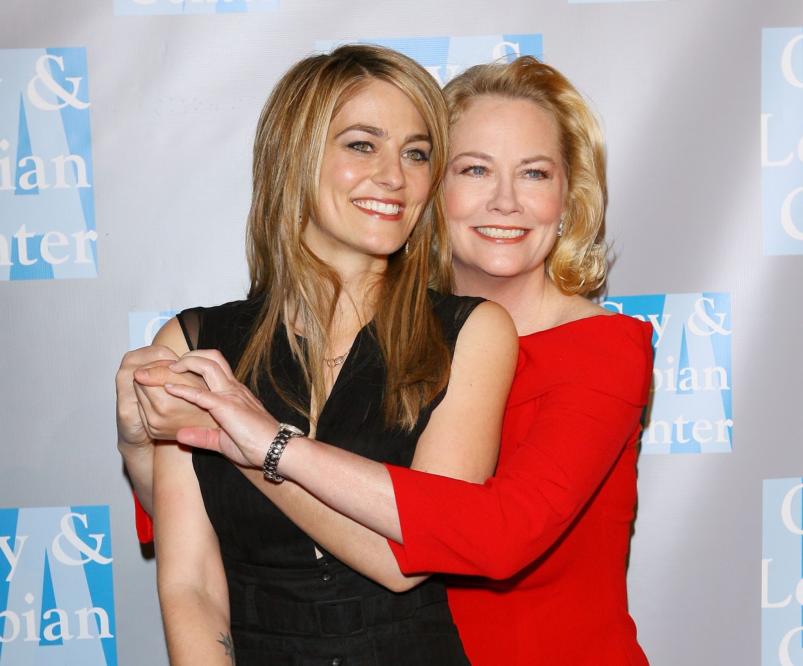 Cybill Shepherd y Clementine Ford en el evento "An Evening with Women: Celebrating Art, Music & Equality" presentada por el L.A. Gay & Lesbian Center el 24 de abril de 2009, en Beverly Hills, California | Fuente: Getty Images