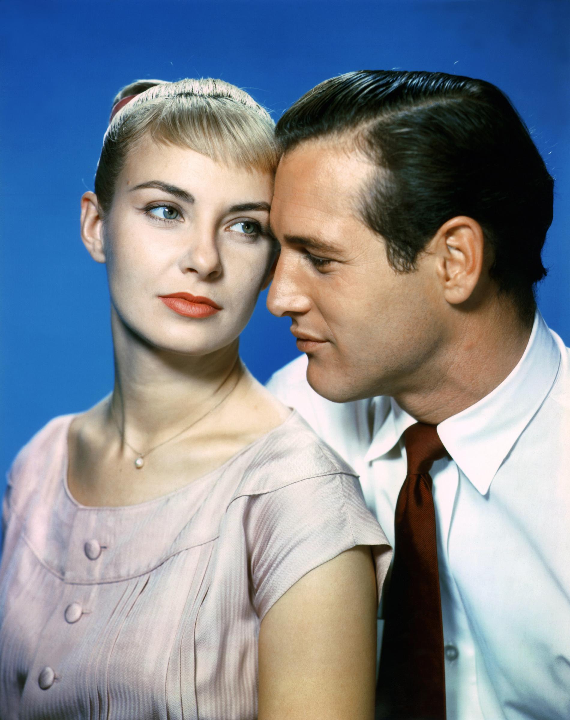 Paul Newman y Joanne Woodward en el rodaje de "The Long Hot Summer," en 1958 | Fuente: Getty Images