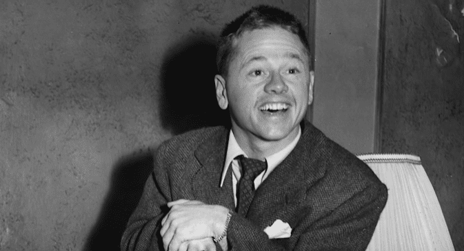 Mickey Rooney en sus 30. | Foto: YouTube/Facts Verse