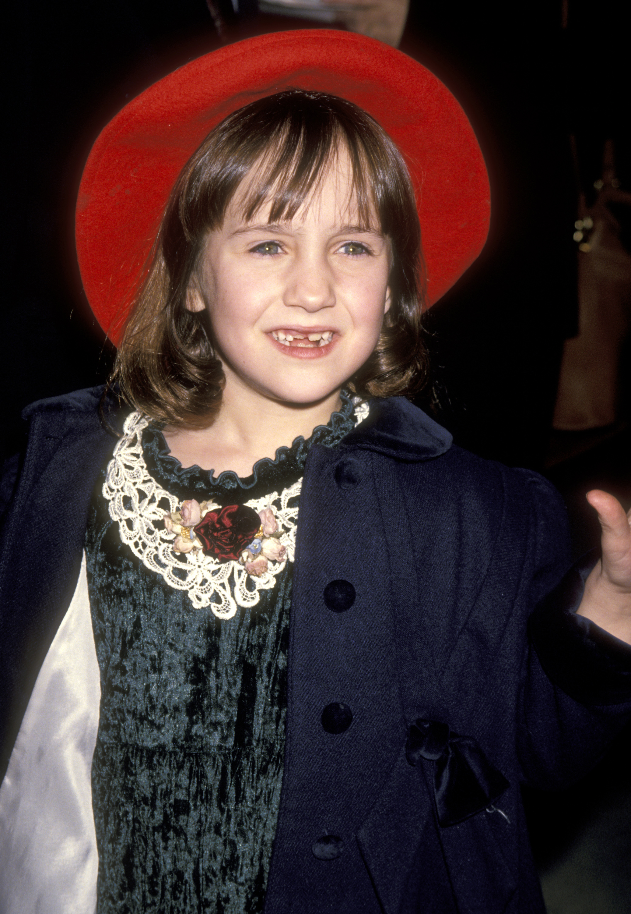 Mara Wilson asiste al estreno de "Nell" en Beverly Hills, 1994 | Fuente: Getty Images