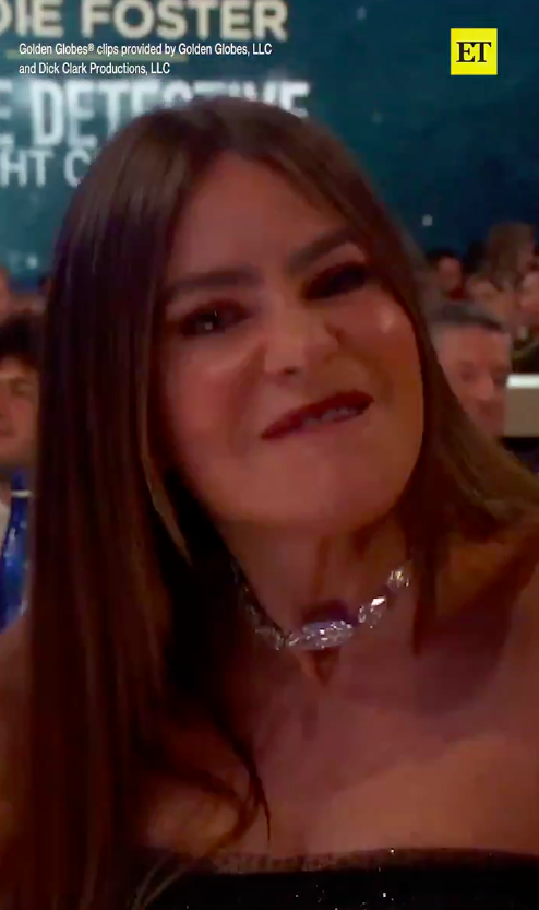 Sofía Vergara reaccionando juguetonamente a la victoria de Jodie Foster en los Globos de Oro. | Fuente: X/@etnow