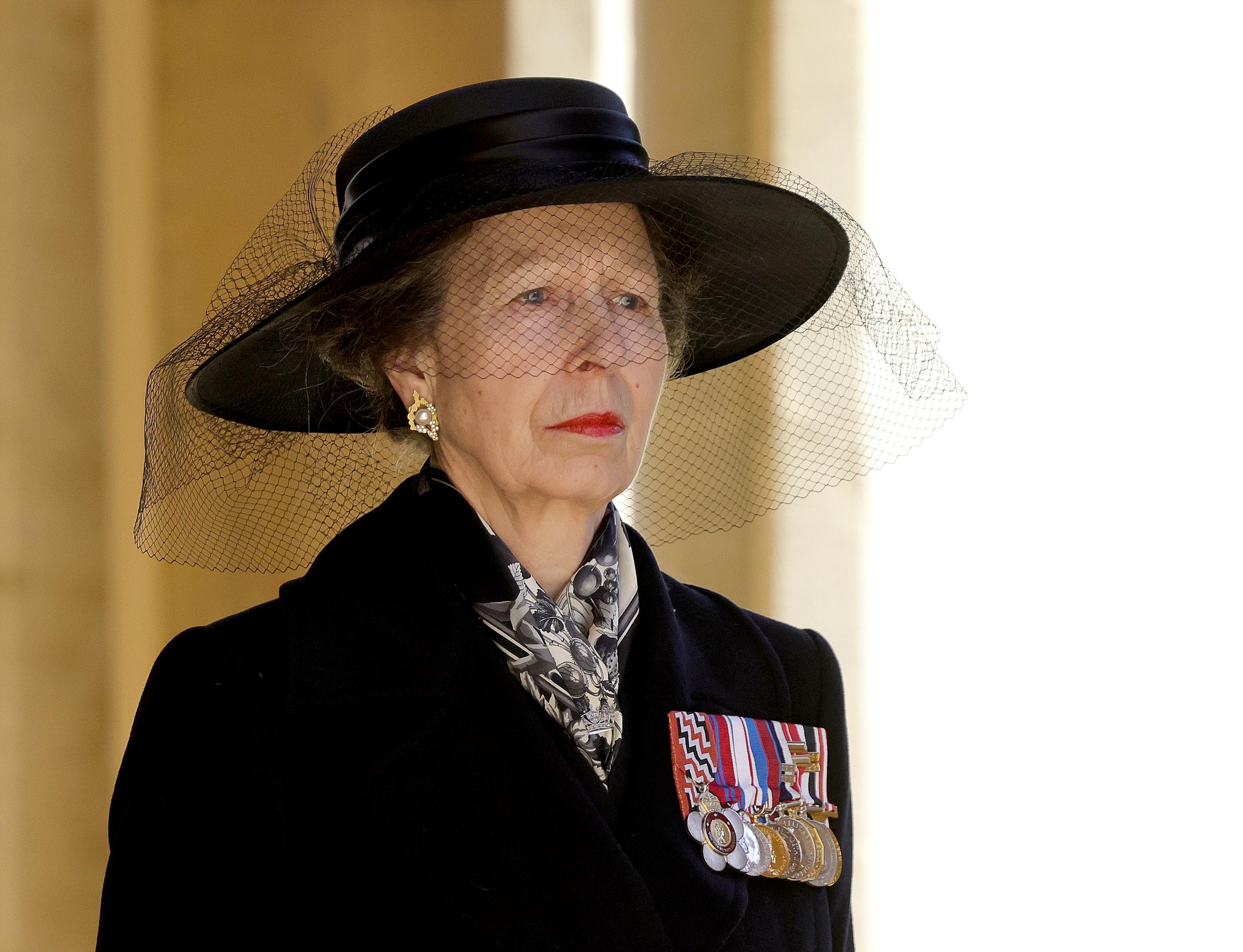 La princesa Anne durante el funeral del Príncipe Philip, Duque de Edimburgo, en el Castillo de Windsor el 17 de abril de 2021 | Fuente: Getty Images