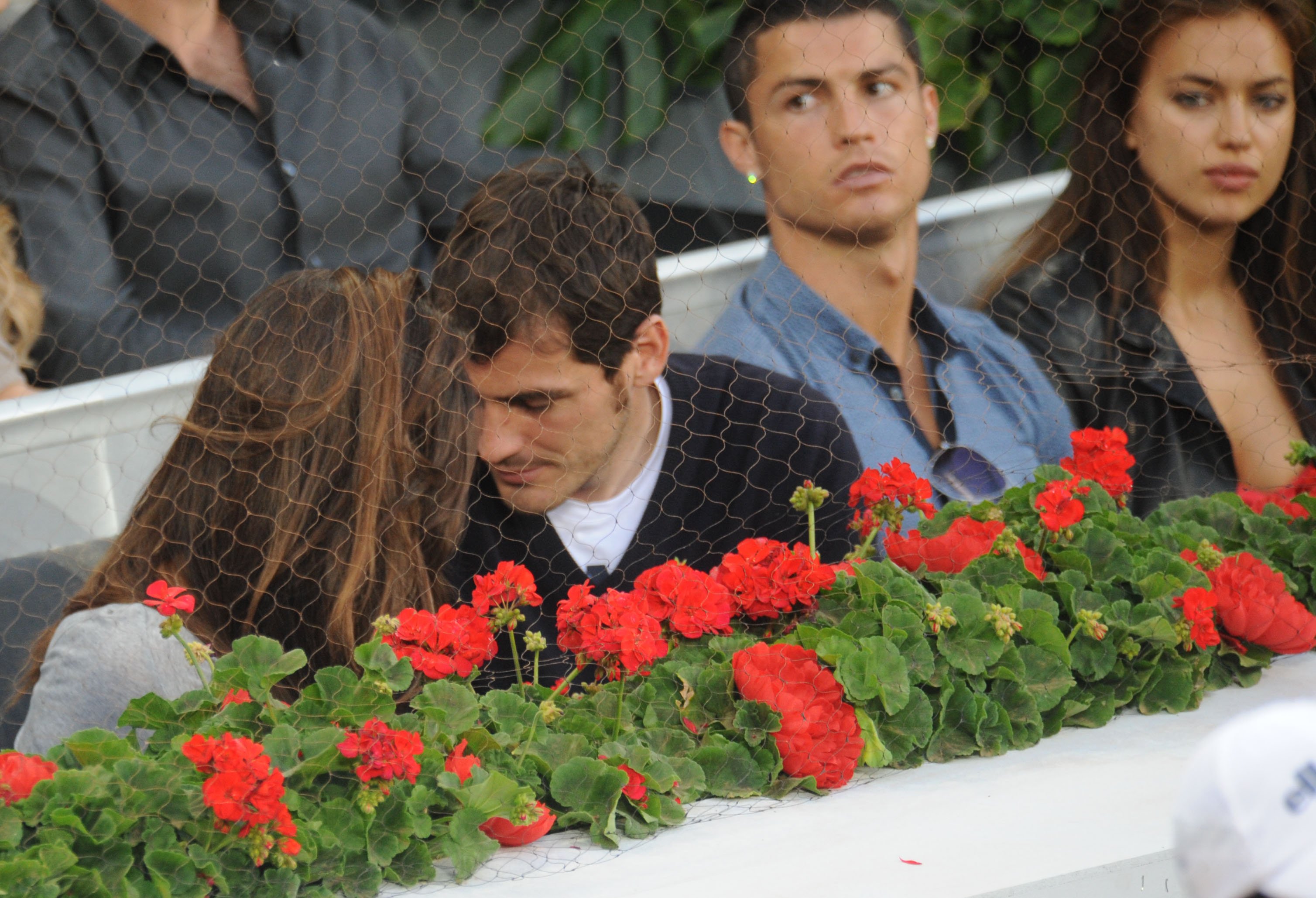 Sara Carbonero, Íker Casillas, Cristiano Ronaldo e Irina Shayk en partido de tenis en Madrid en mayo de 2011. | Foto: Getty Images