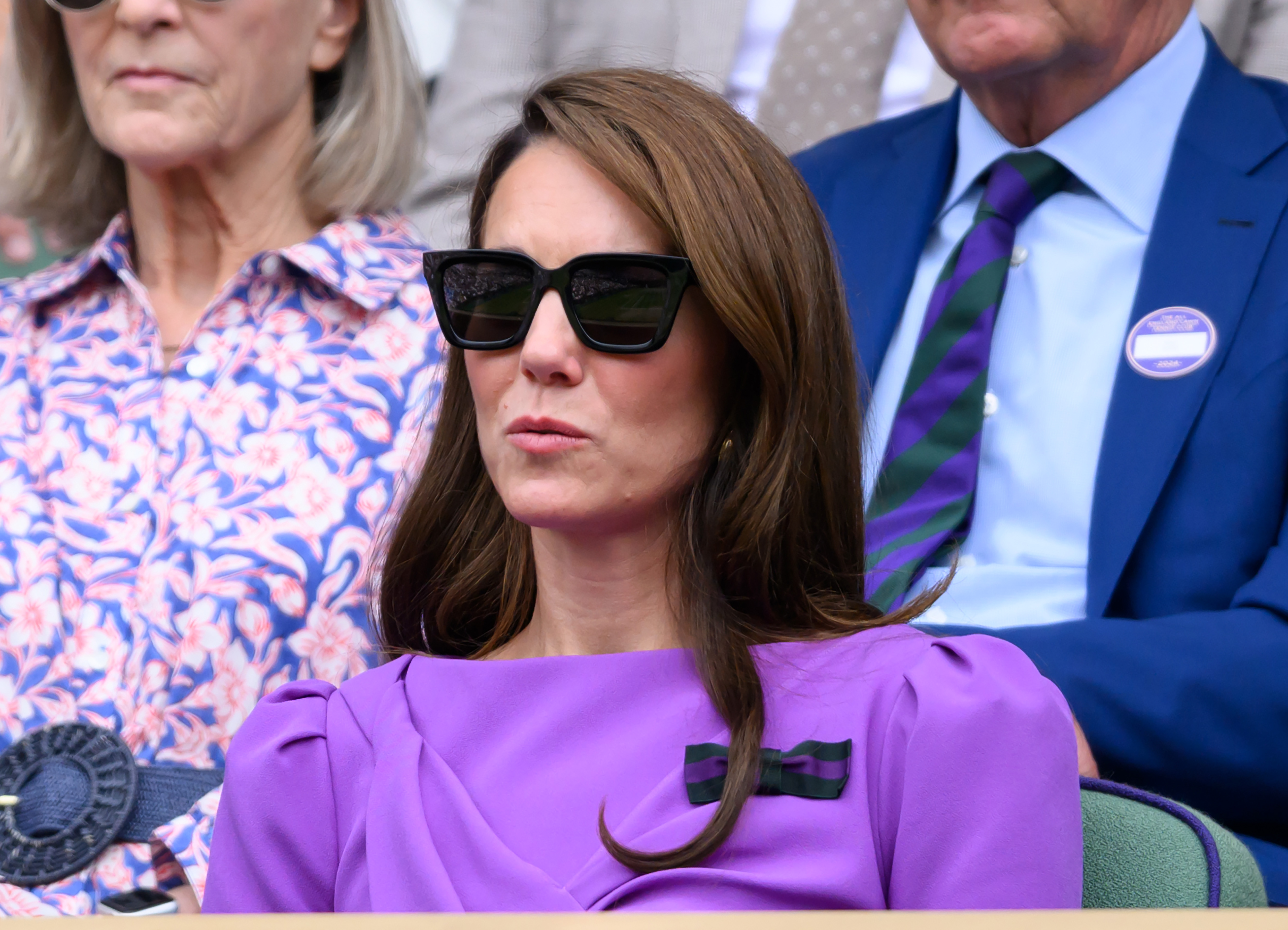 Kate Middleton fotografiada en la Pista Central del Campeonato de Tenis de Wimbledon el 14 de julio de 2024, en Londres, Inglaterra | Fuente: Getty Images