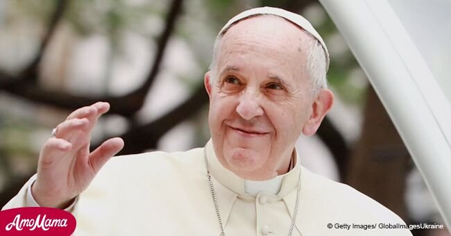 Pareja a punto de casarse queda atónita cuando el Papa Francisco aparece para oficiar la ceremonia
