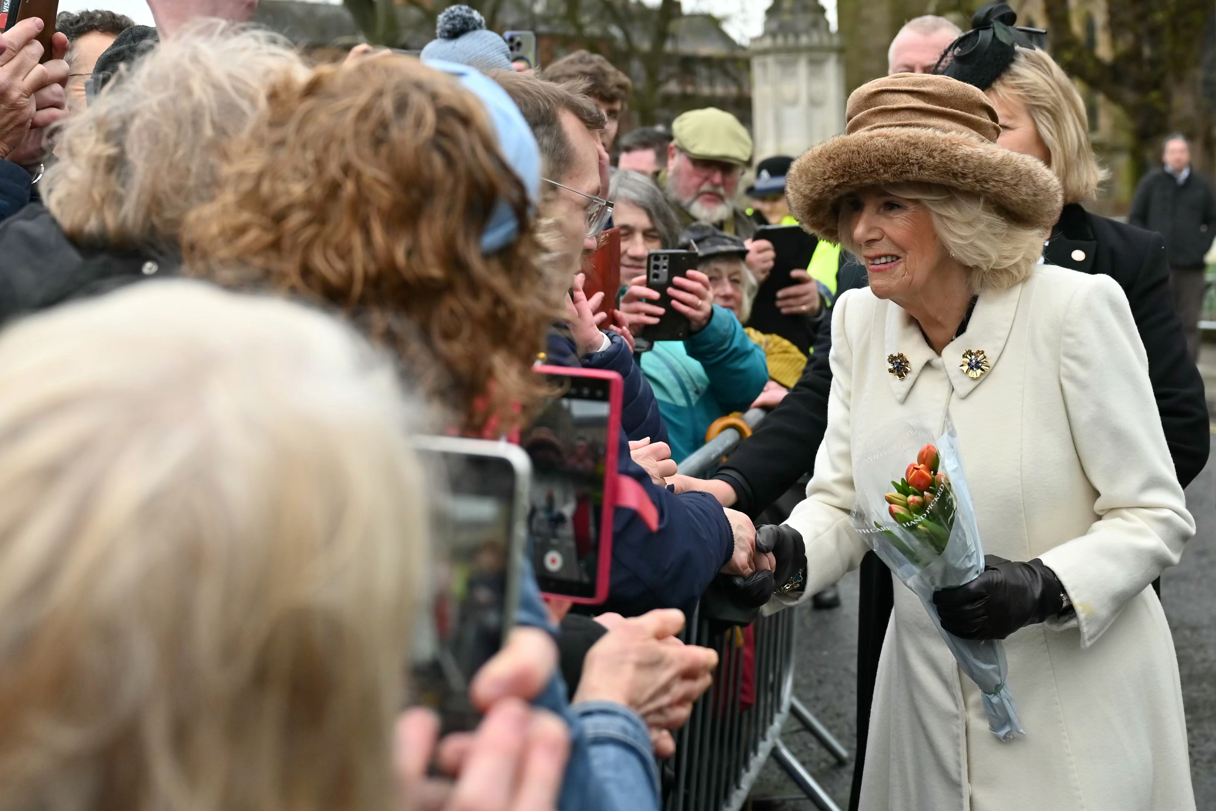 Reina Camilla asiste al Servicio Real de Pentecostés en la Catedral de Worcester el 28 de marzo de 2024 en Worcester, Inglaterra | Foto: Getty Images