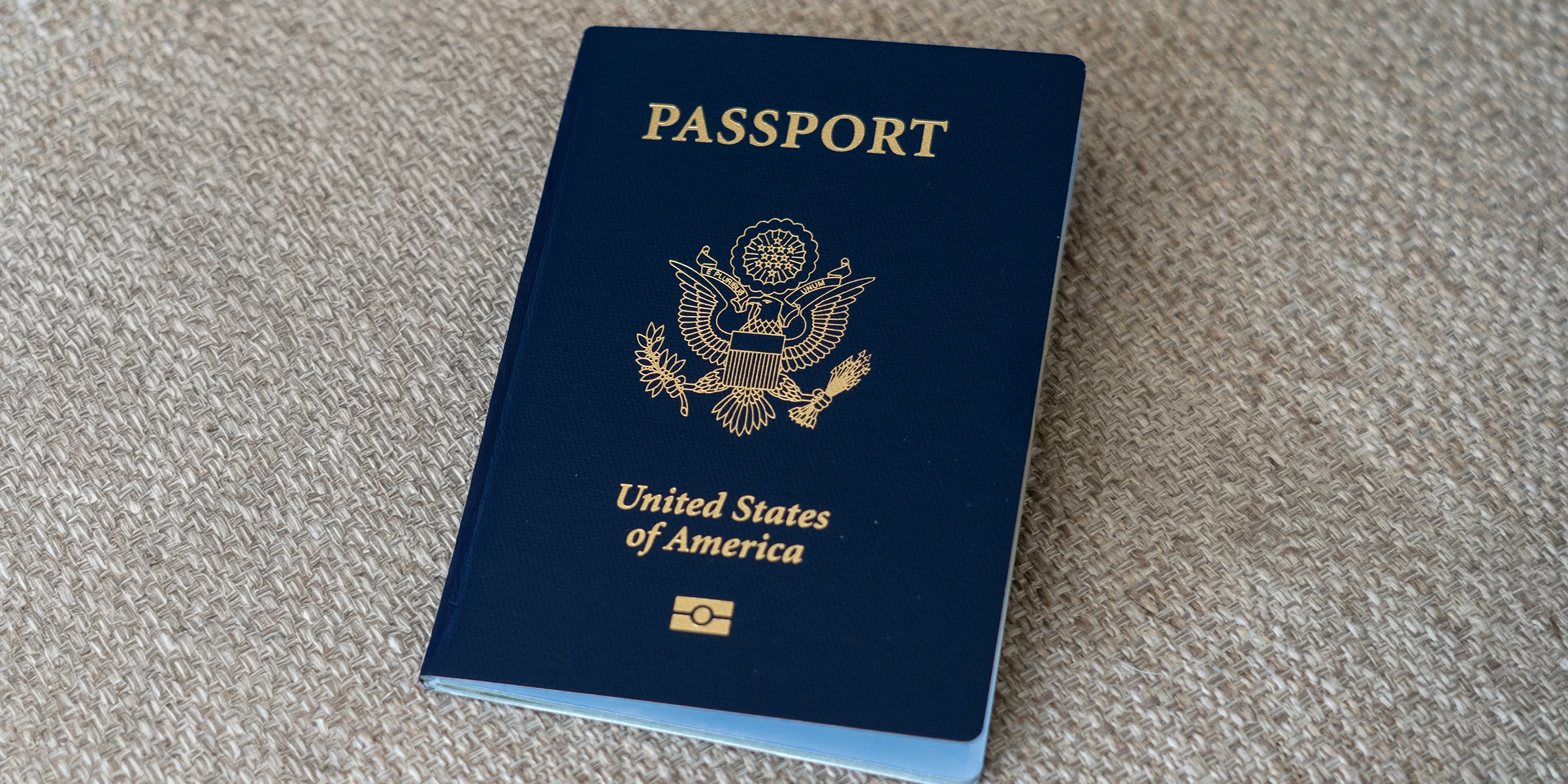 Un pasaporte | Fuente: Shutterstock