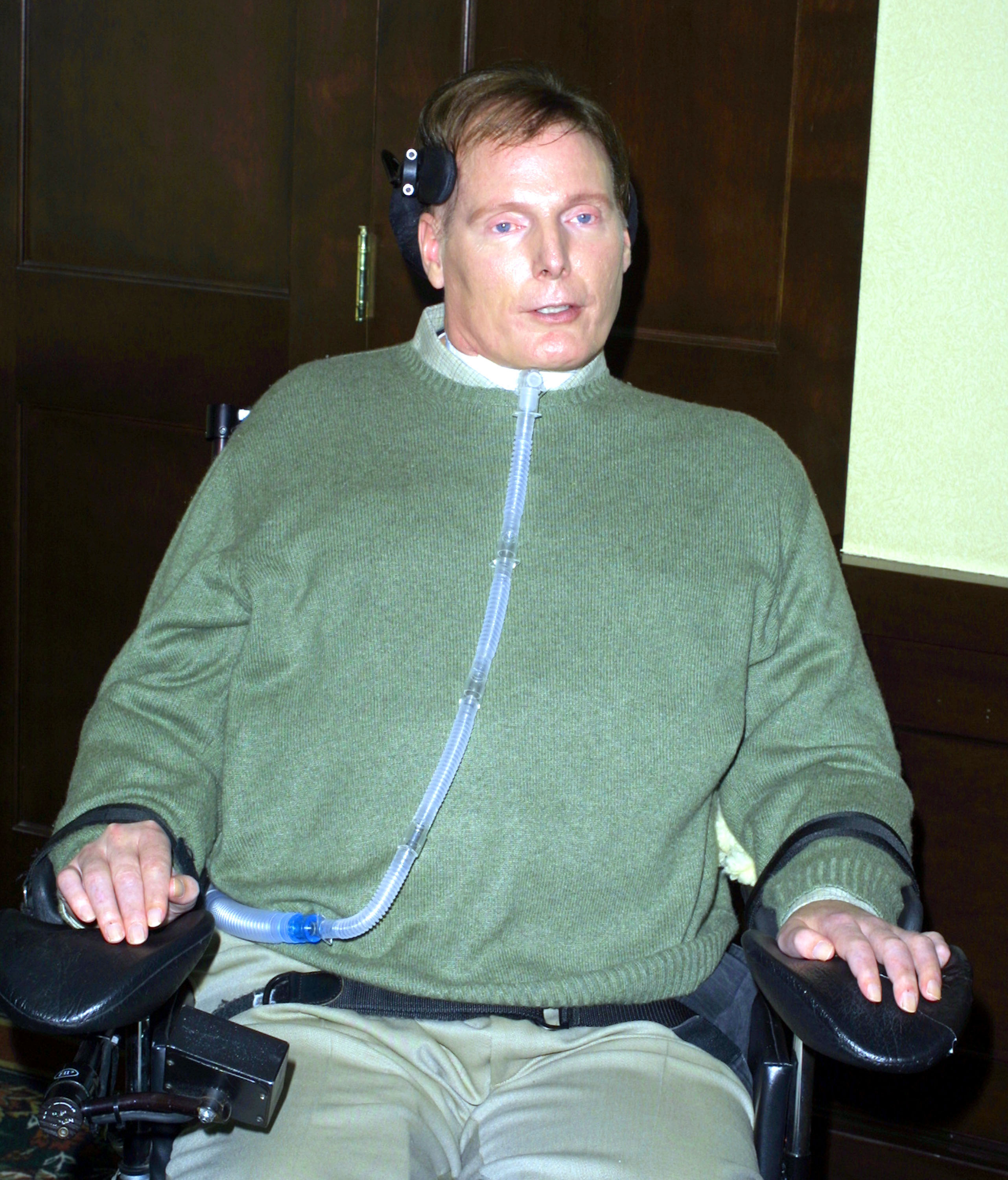 Christopher Reeve durante el homenaje a Christopher Reeve en el Hotel Delmonico el 1 de noviembre de 2001, en Nueva York. | Fuente: Getty Images