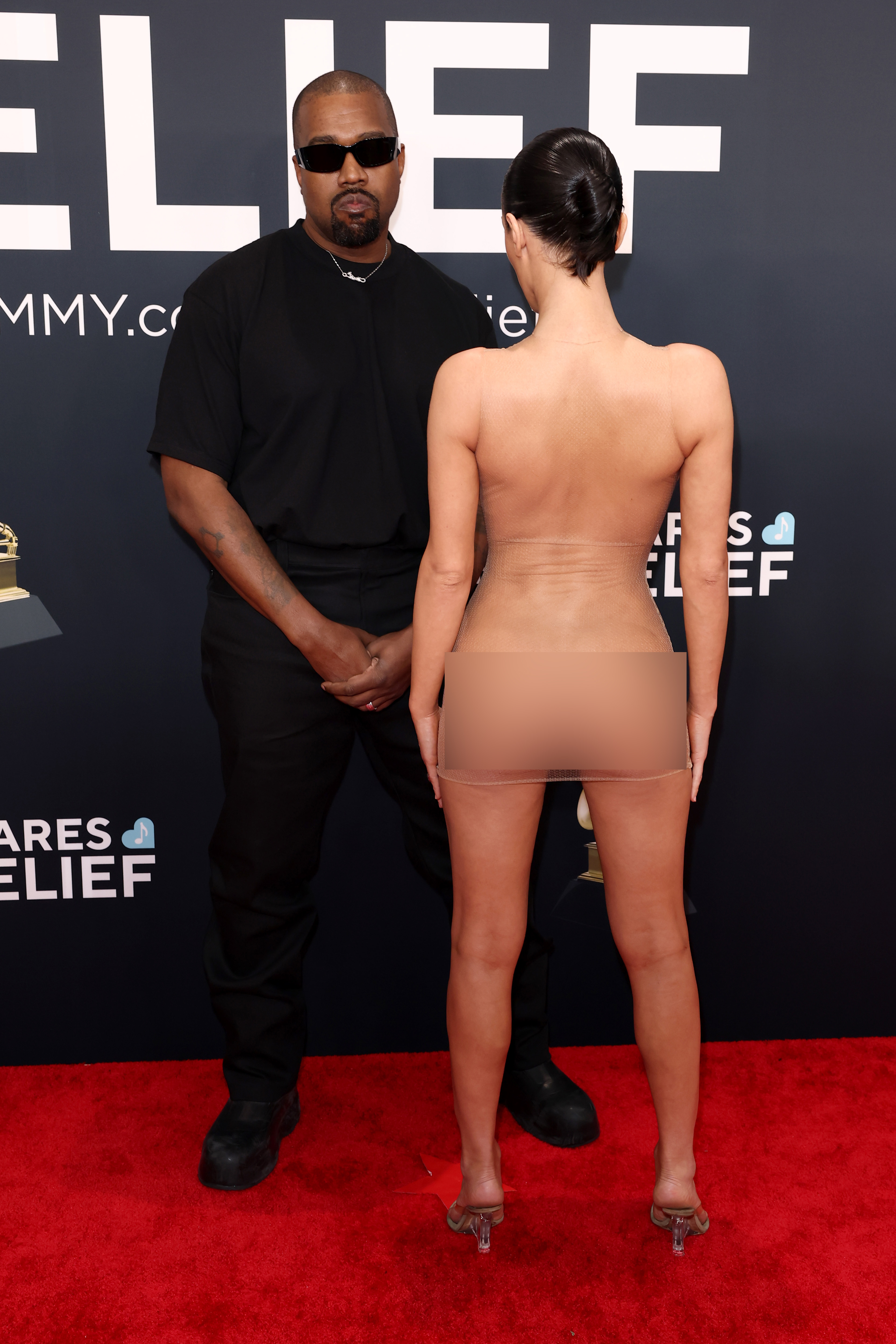 Kanye West y Bianca Censori asisten a la 67 edición de los Premios Grammy el 2 de febrero de 2025, en Los Ángeles, California. | Fuente: Getty Images