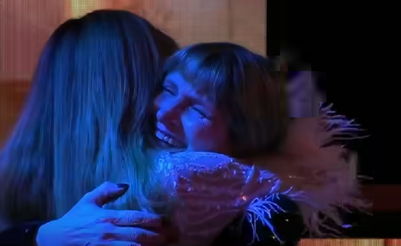 Sol Abraham, la ganadora de "Gran Hermano", se reencontró con su familia la noche antes de su triunfo | Fuente: Facebook/GranHermano Argentina