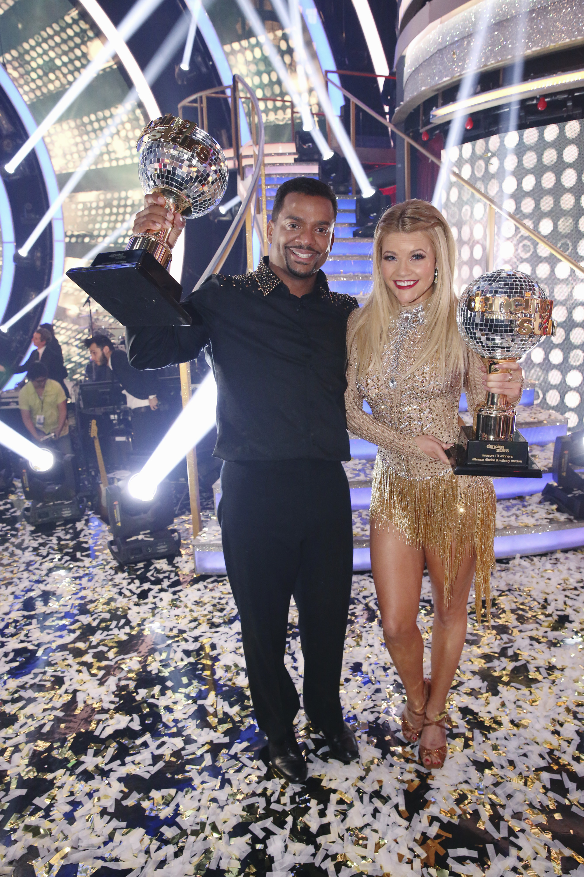 Alfonso Ribeiro y Witney Carson en el plató de "Dancing with the Stars", 2014 | Fuente: Getty Images