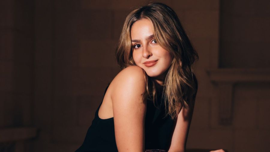 Julia Sbaraglia en el Palacio Duhau - Park Hyatt Buenos Aires | Fuente: Instagram/canal3lasflores.cv