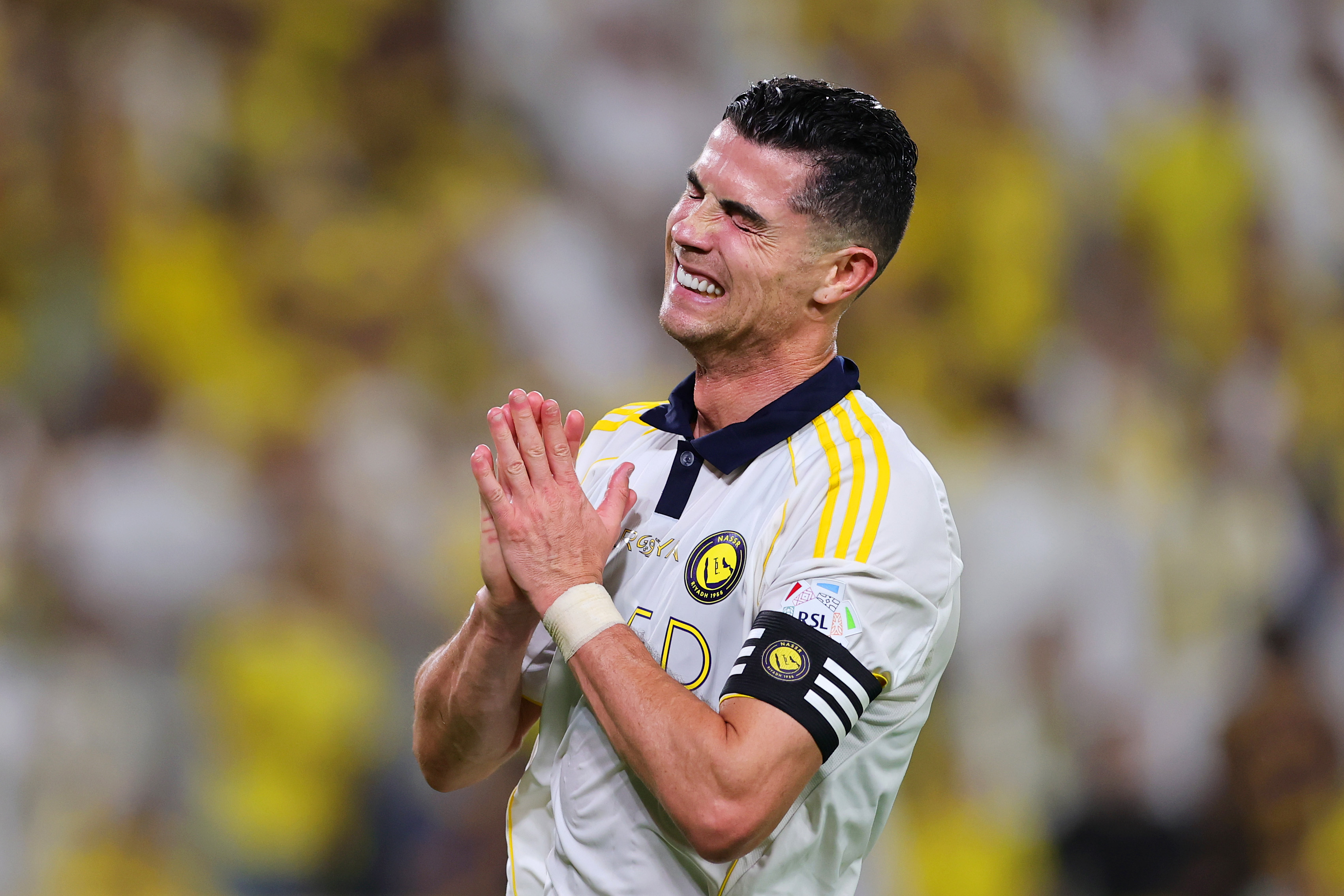 Cristiano Ronaldo, del Al Nassr, reacciona durante el partido de la Liga Profesional Saudí entre el Al Nassr y el Damac en el Parque Al Awwal el 21 de mayo de 2026 en Riad, Arabia Saudí. | Fuente: Getty Images