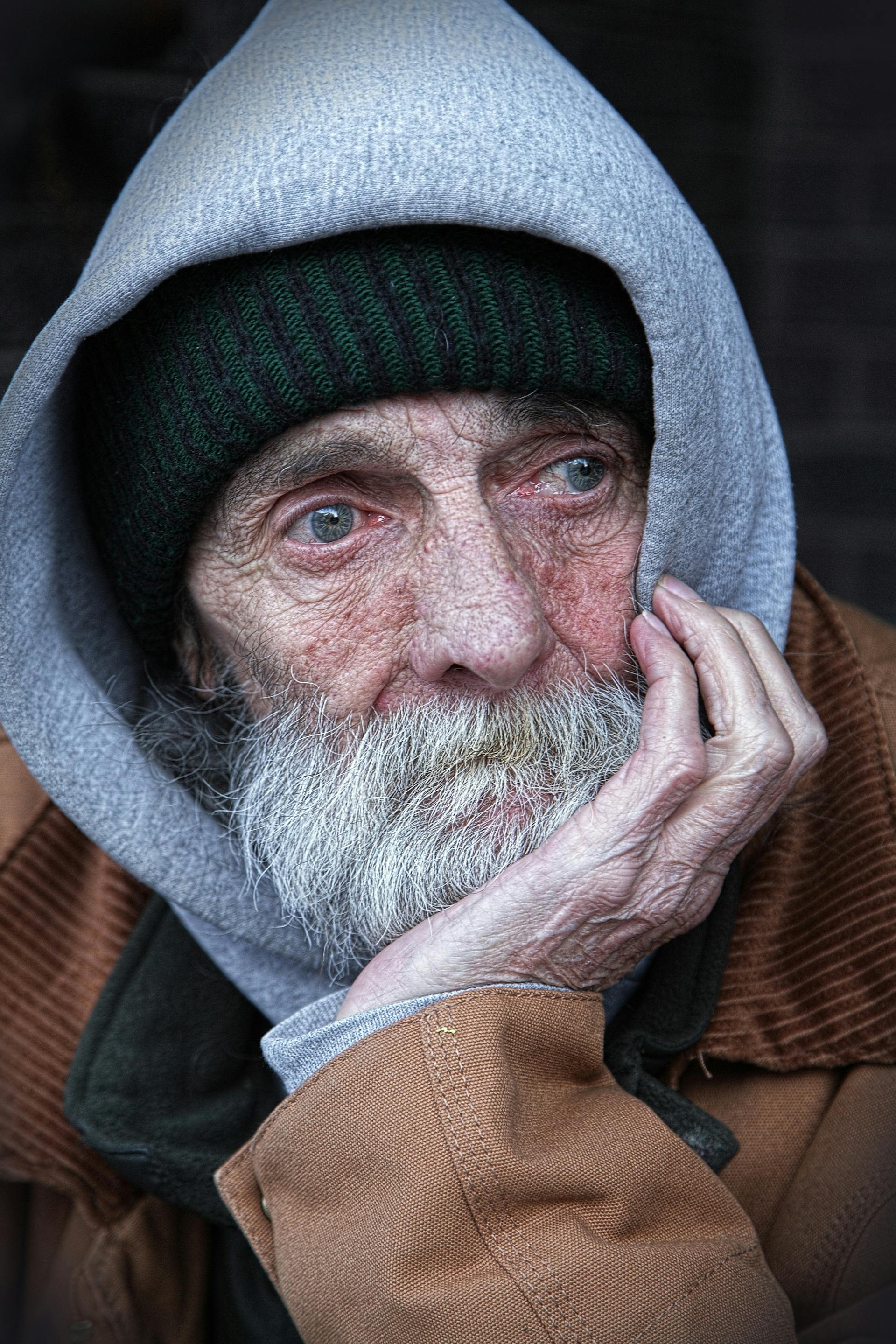 Anciano con aspecto triste | Foto: Pexels