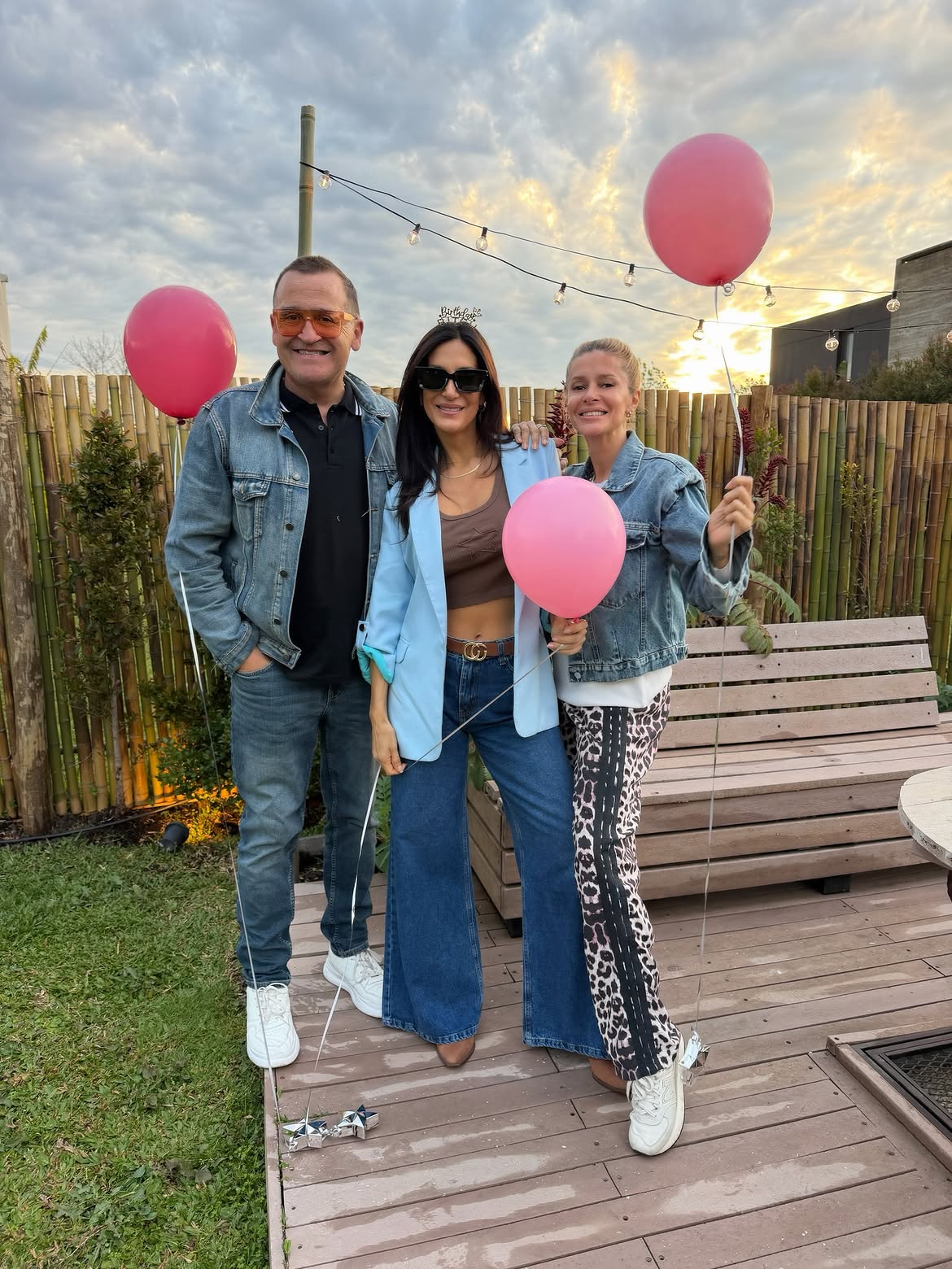 Silvina Escudero celebrando su cumpleaños número 43 en una reunión íntima | Fuente: Instagram/escuderosilvina
