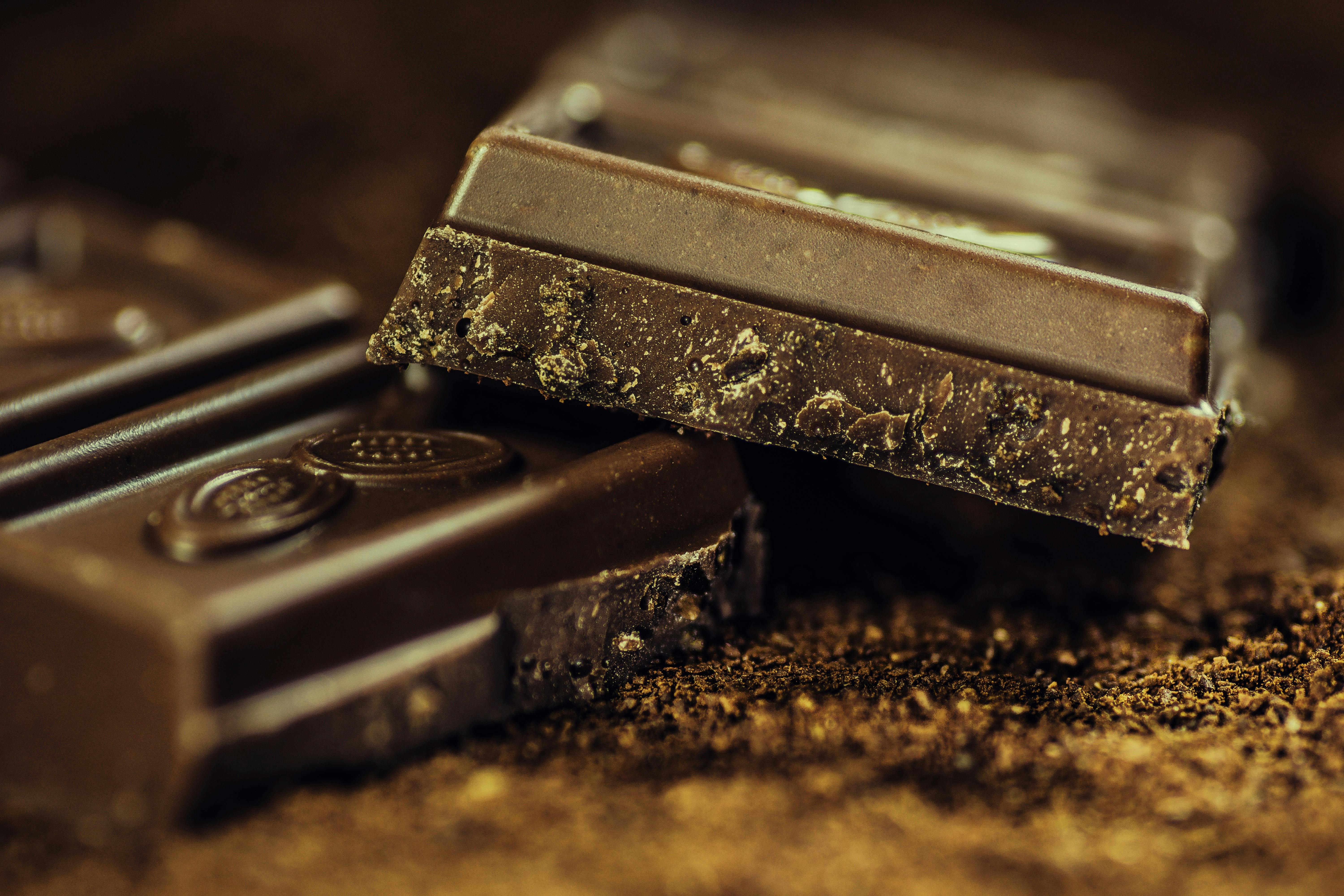 Primer plano de chocolate negro | Fuente: Pexels