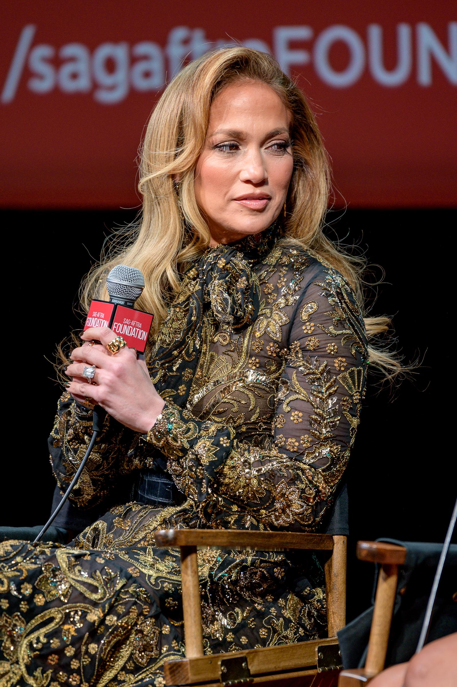Jennifer Lopez asiste a la Conversación de la Fundación SAG-AFTRA: "Hustlers" en The Robin Williams Center el 2 de diciembre de 2019, en Nueva York | Fuente: Getty Images