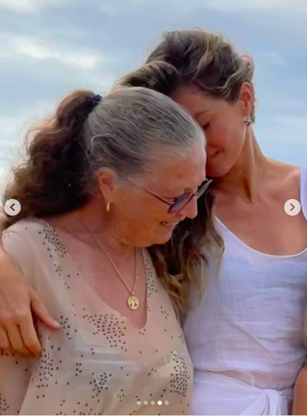 Vânia Nonnenmacher y Gisele Bündchen en un cálido abrazo. | Fuente: Instagram/gisele