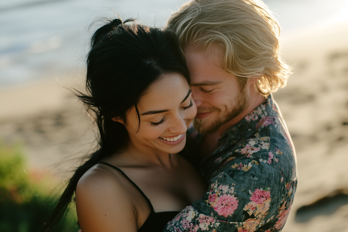 Una pareja se abraza en la playa | Fuente: Midjourney