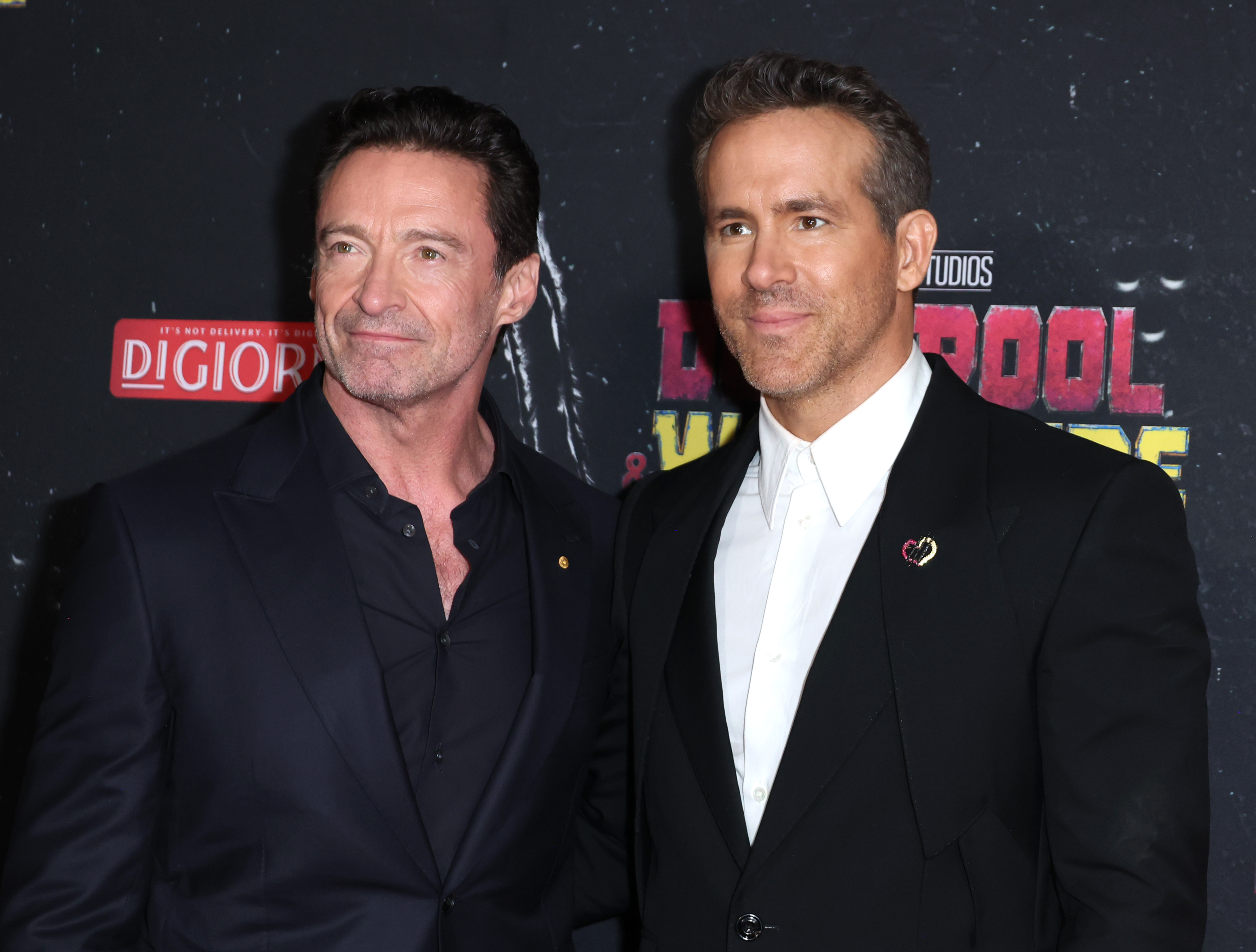 Hugh Jackman y Ryan Reynolds en el estreno mundial de "Deadpool & Wolverine" el 22 de julio de 2024, en Nueva York. | Fuente: Getty Images