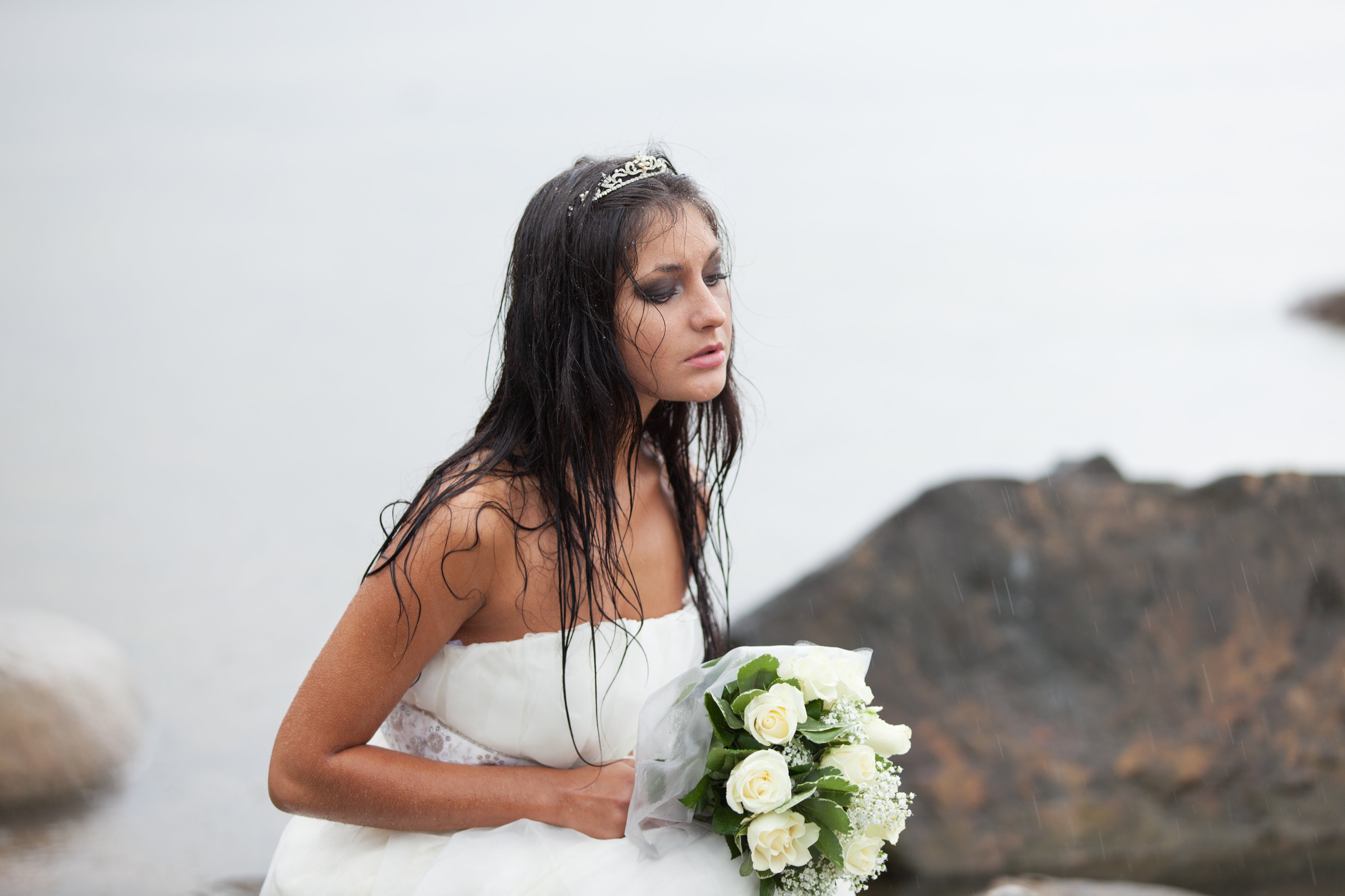 Novia empapada | Fuente: Shutterstock