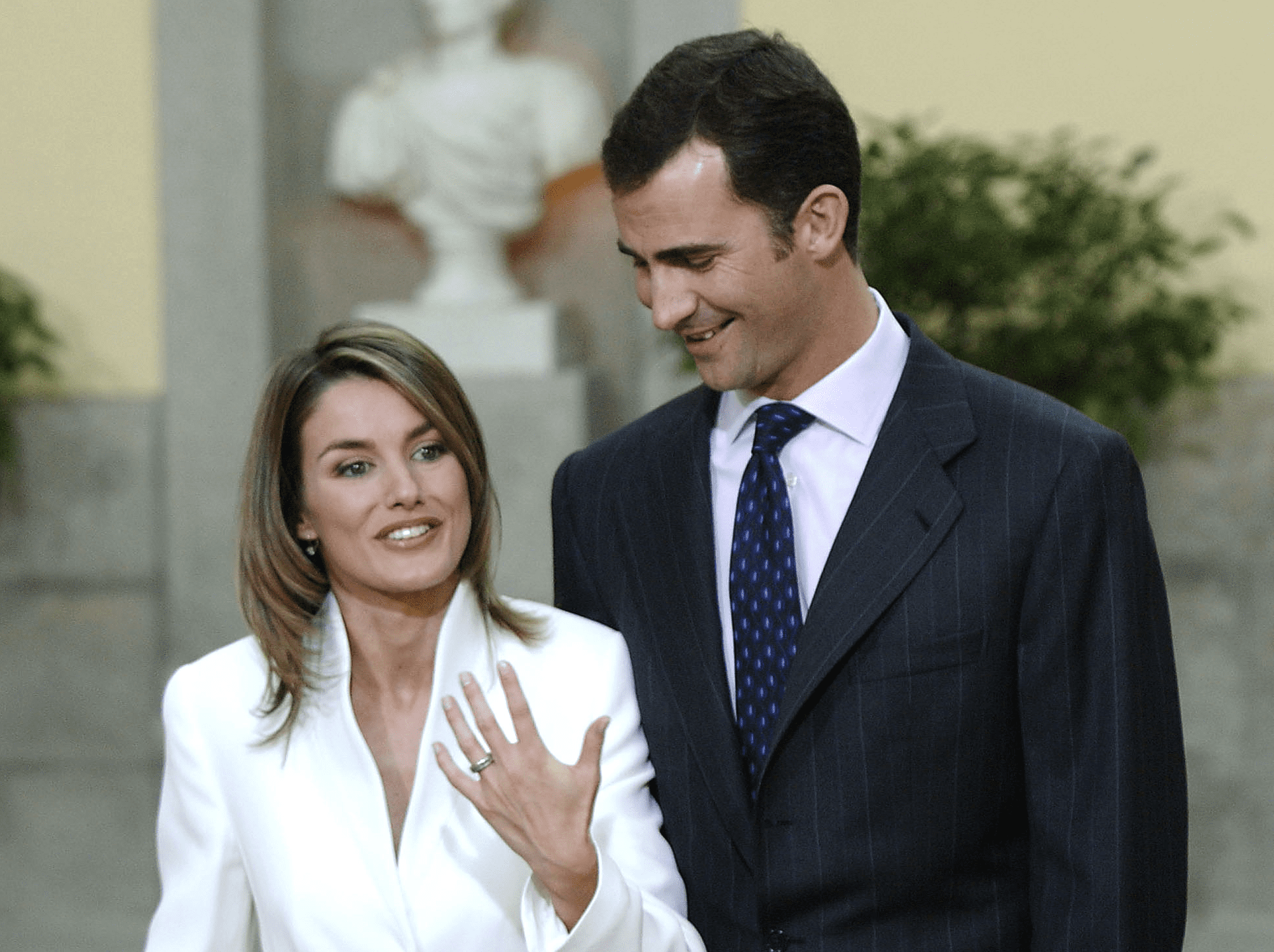 Felipe de España y Letizia Ortiz en Palacio de El Pardo el 6 de noviembre de 2003. | Foto: Getty Images
