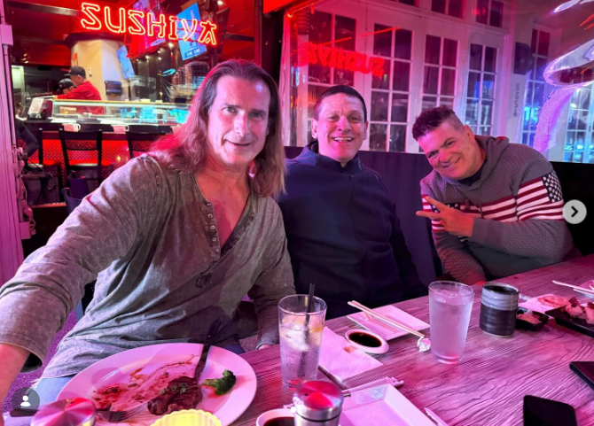 Las fotos más recientes de Fabio son de 2025 y han provocado reacciones muy diversas entre los internautas. Aquí tienes una foto suya con Andre Alex Lima, un entrenador de taekwondo. | Fuente: Instagram/master_lima