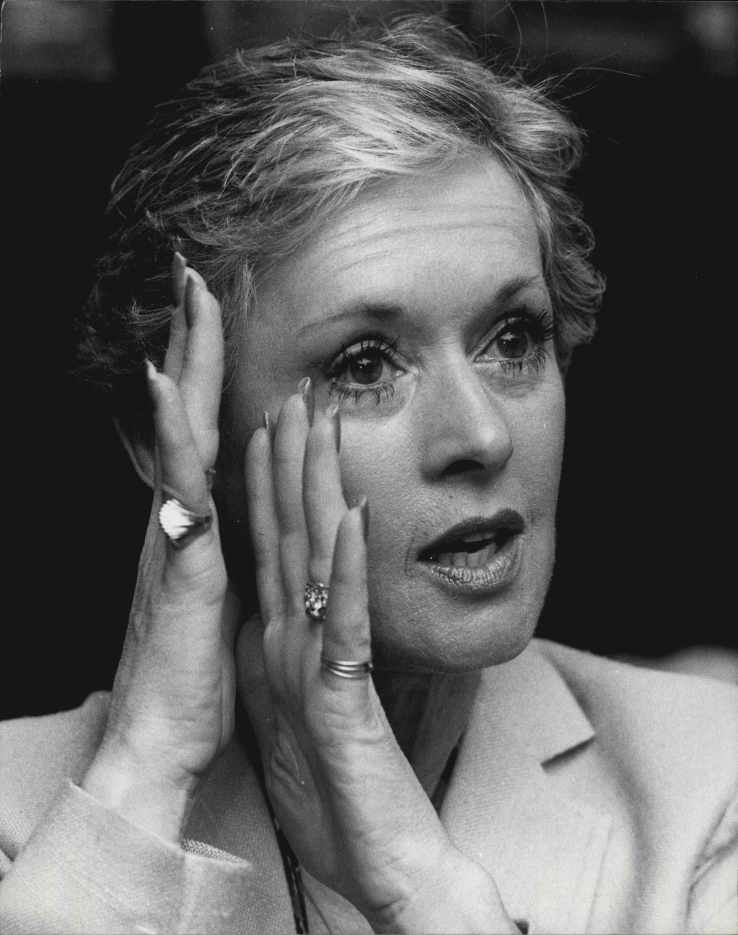 Tippi Hedren, en una rueda de prensa para dar a conocer la película "Roar" en el Sebel Townhouse, el 26 de octubre de 1981. | Fuente: Getty Images