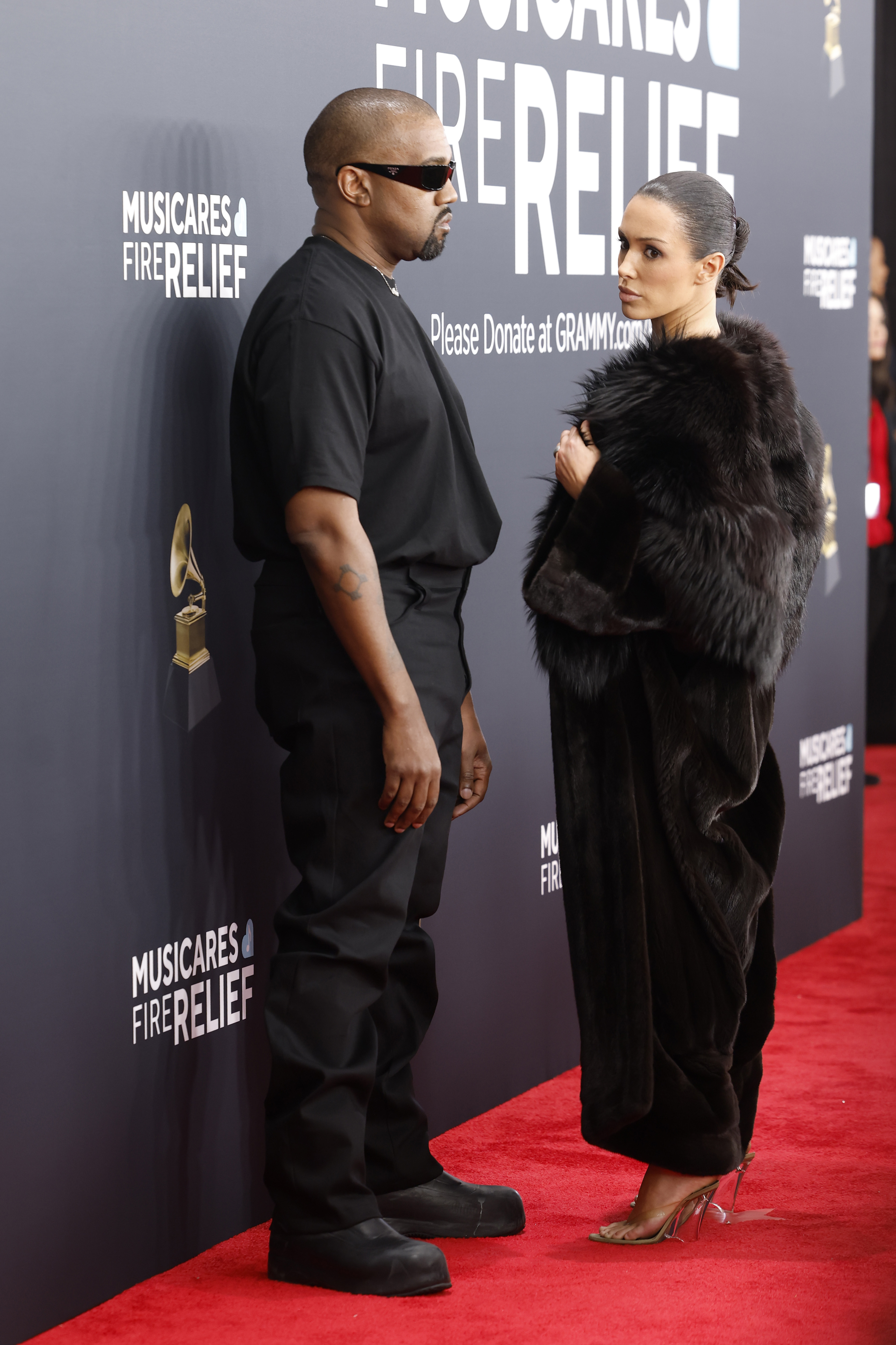 Kanye West y Bianca Censori asisten a la 67ª edición de los premios GRAMMY el 2 de febrero de 2025, en Los Ángeles, California | Fuente: Getty Images