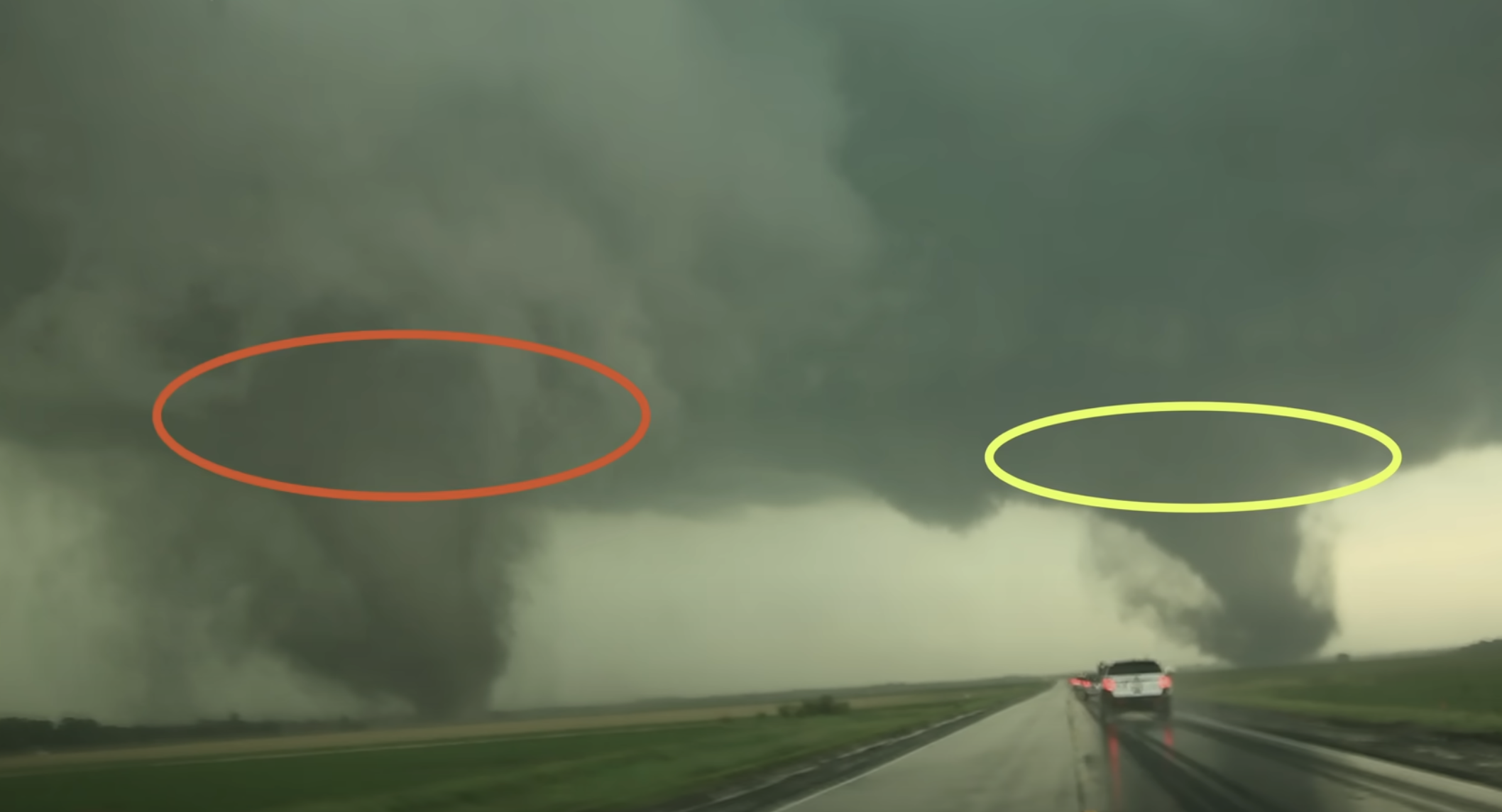 Una escena realista de tornados gemelos en un clip subido el 21 de julio de 2024 | Fuente: YouTube/Reed Timmer