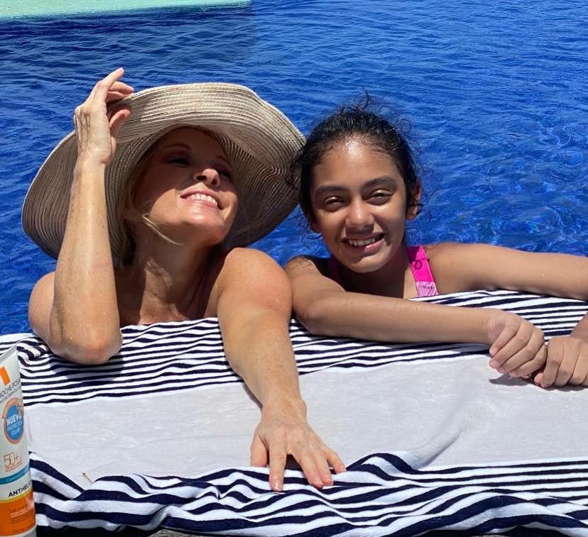 Camila y Yuri. | Foto: Instagram.com/oficialyuri