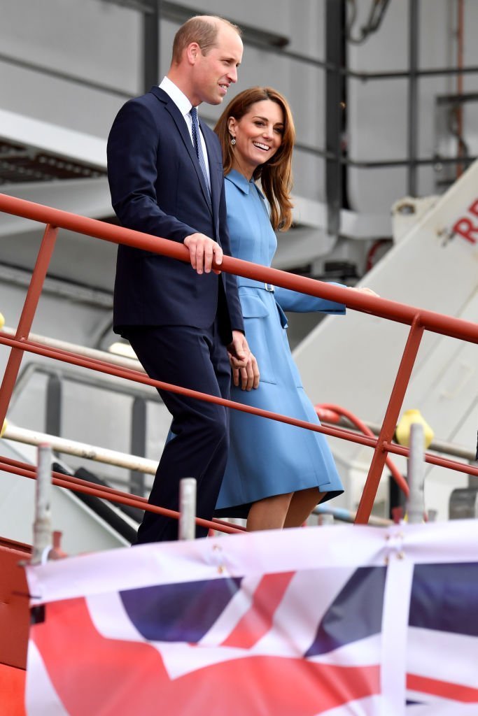 El príncipe William y Kate Middleton asisten a la ceremonia de nombramiento de The RSS Sir David Attenborough. | Foto: Getty Images