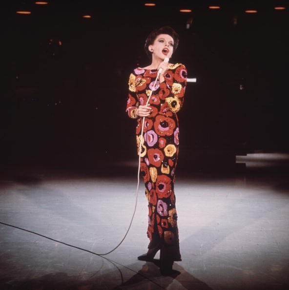 Judy Garland en el escenario, circa 1960. | Imagen: Getty Images