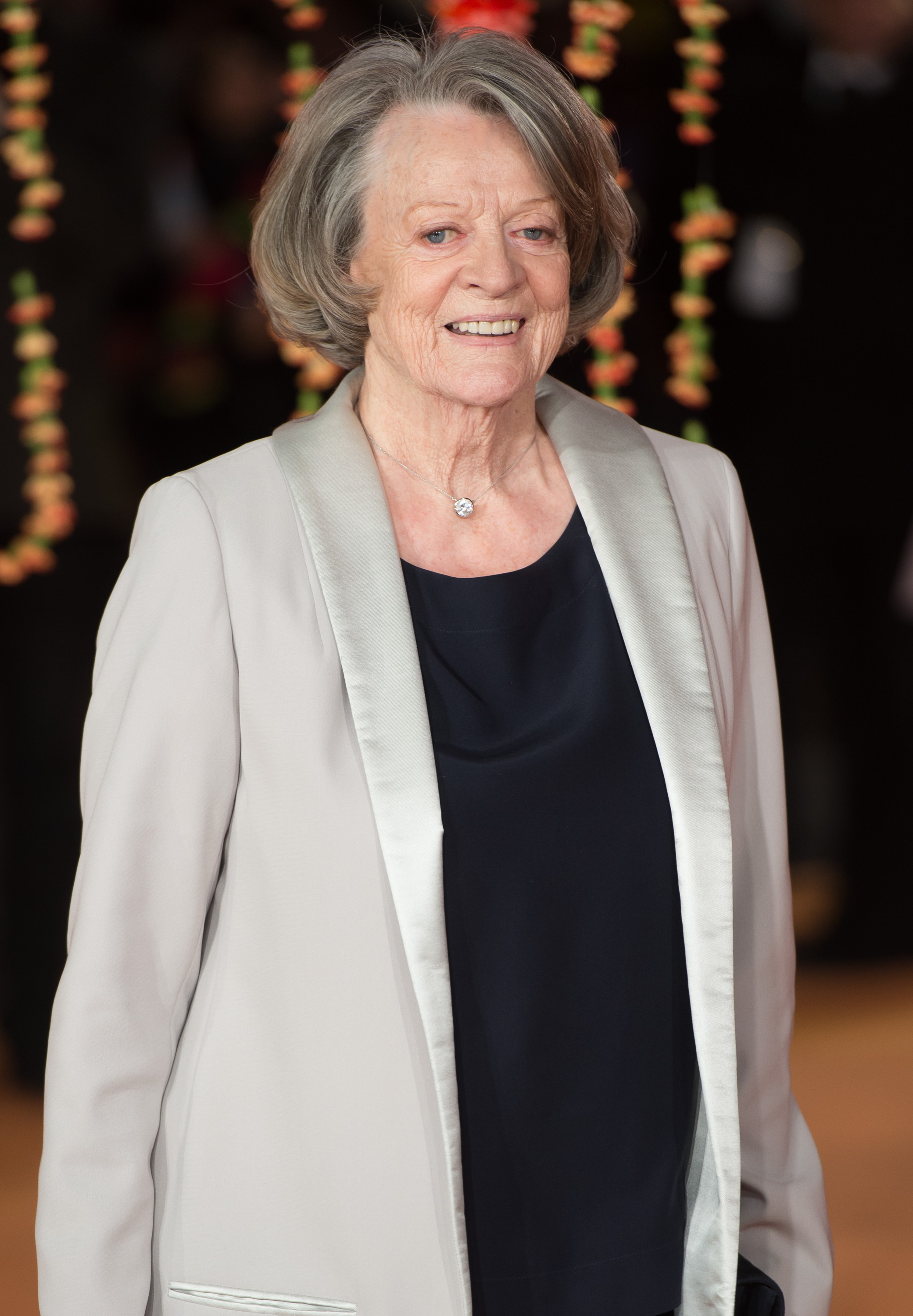 Maggie Smith asiste a The Royal Film Performance y al estreno mundial de "The Second Best Exotic Marigold Hotel" el 17 de febrero de 2015, en Londres, Inglaterra | Fuente: Getty Images